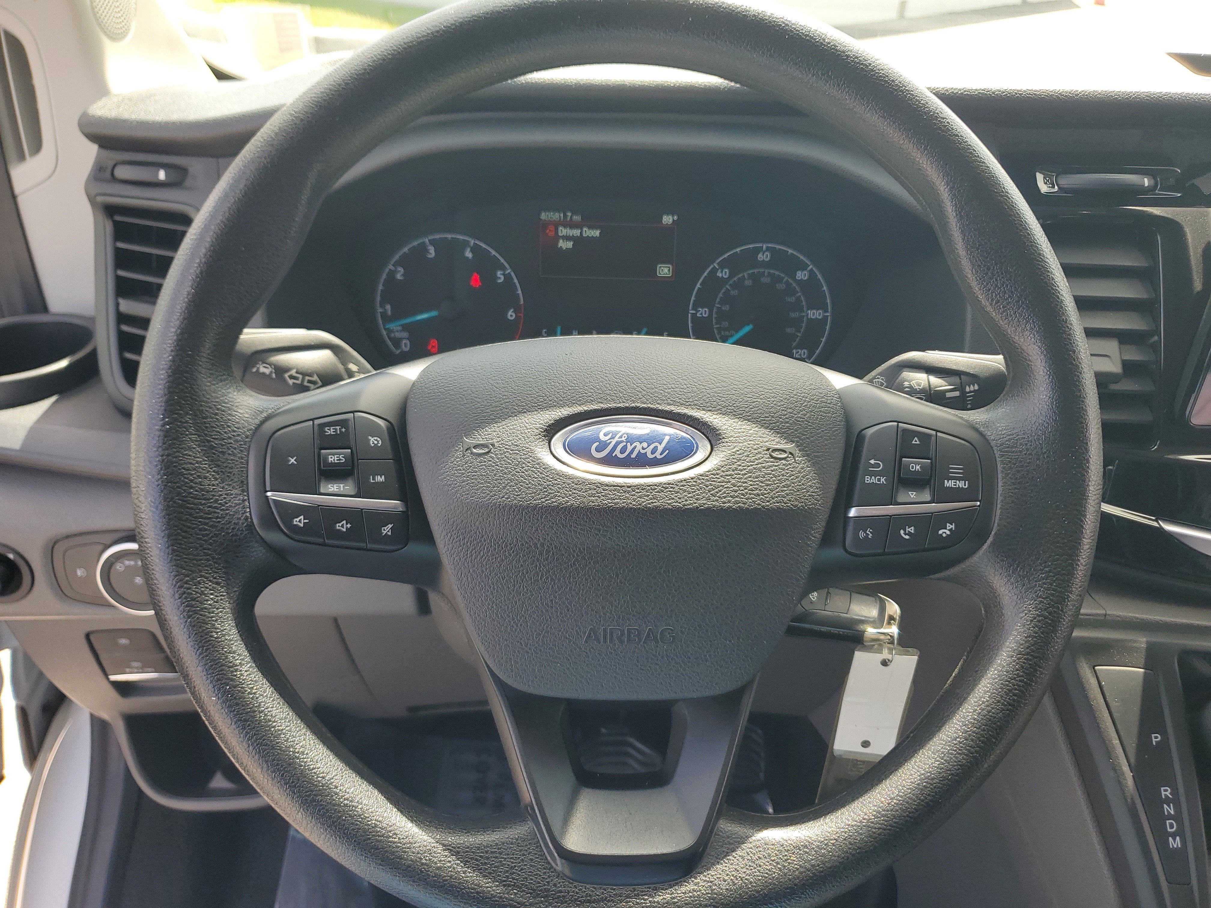 2024 Ford Transit Passenger Wagon XLT