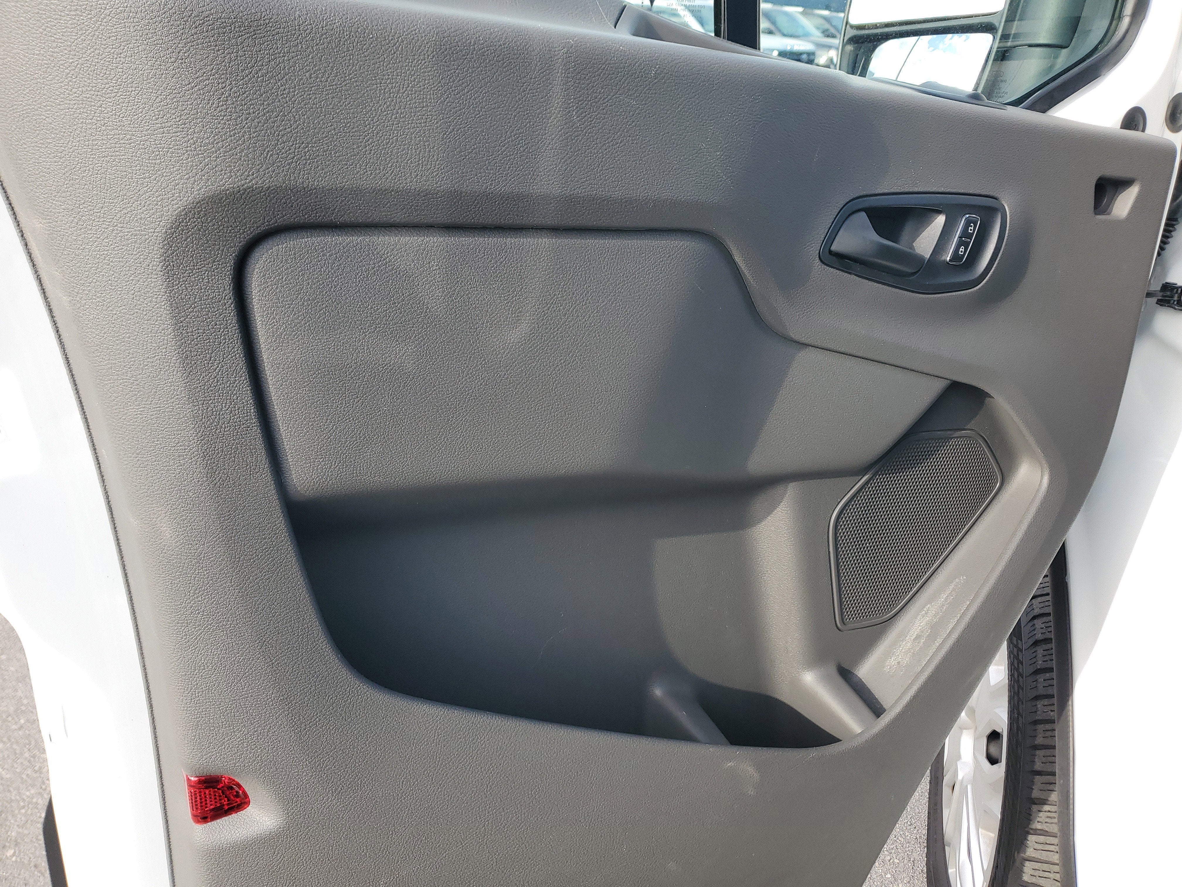 2024 Ford Transit Passenger Wagon XLT