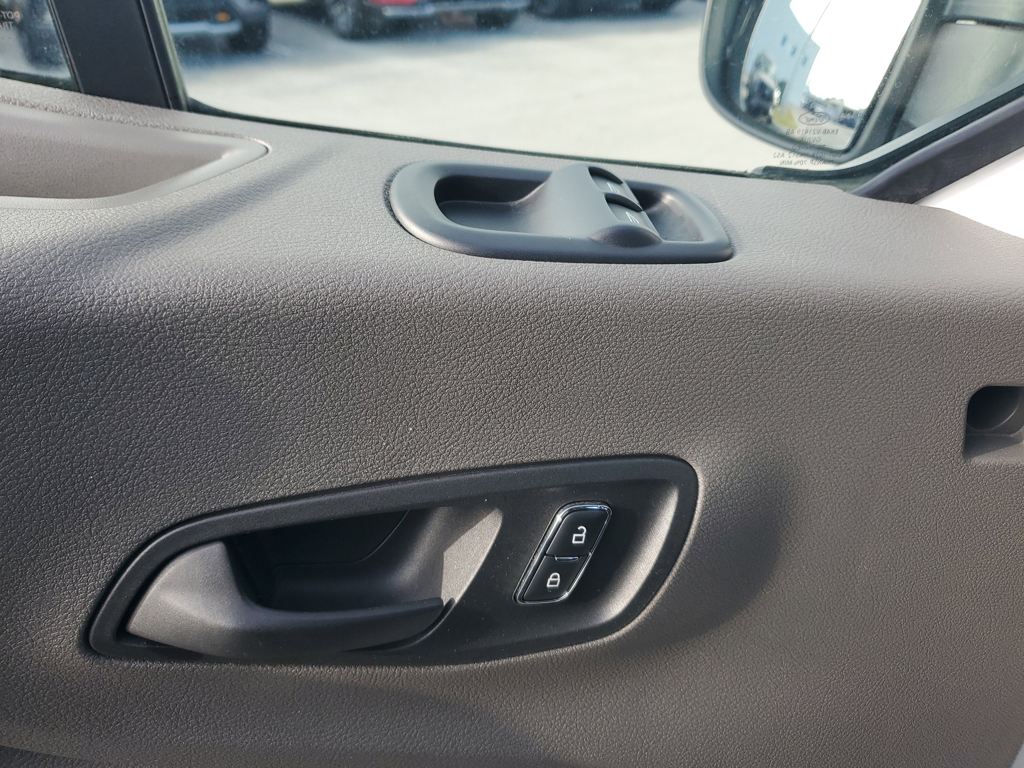 2024 Ford Transit Passenger Wagon XLT