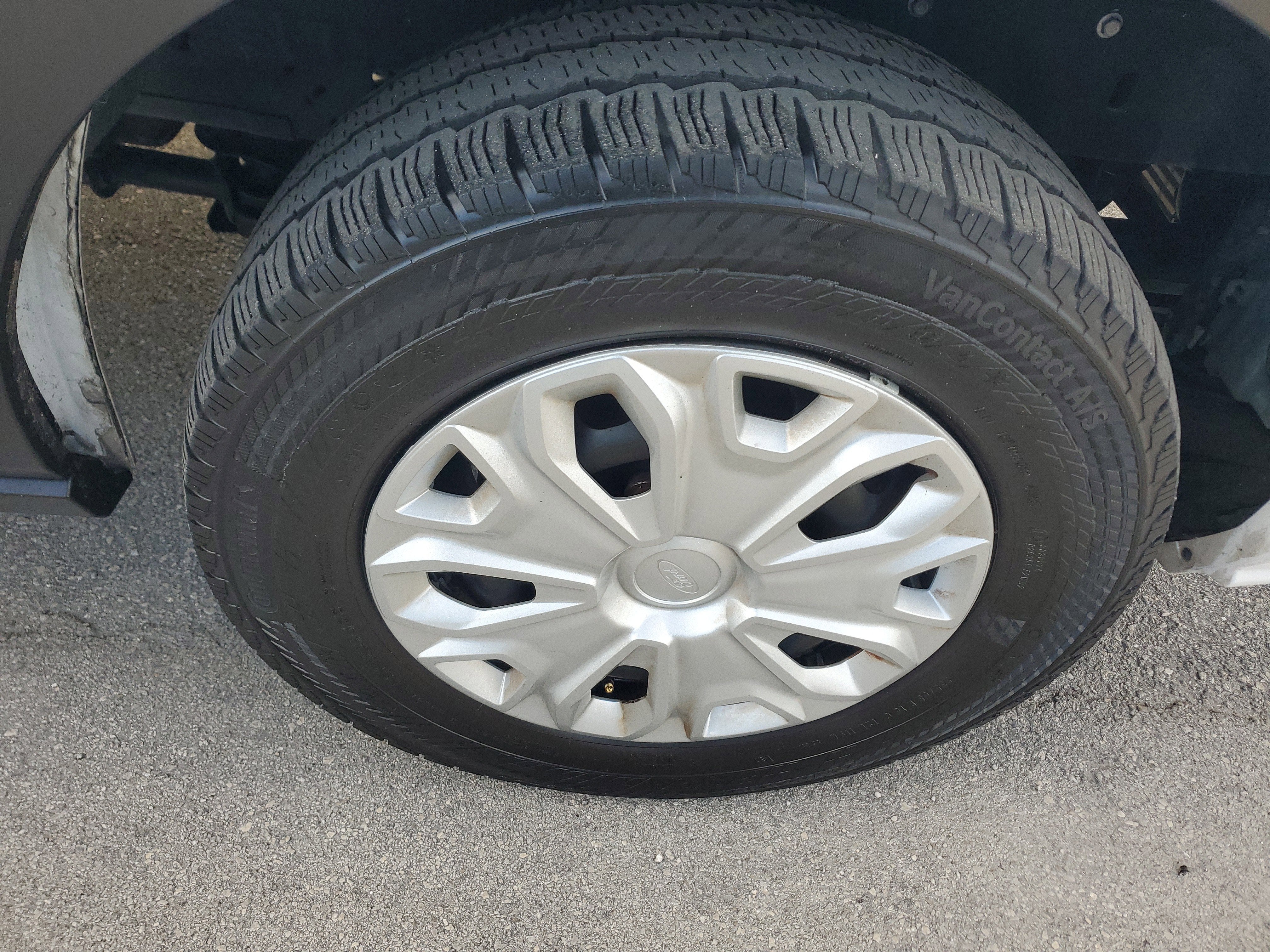 2024 Ford Transit Passenger Wagon XLT