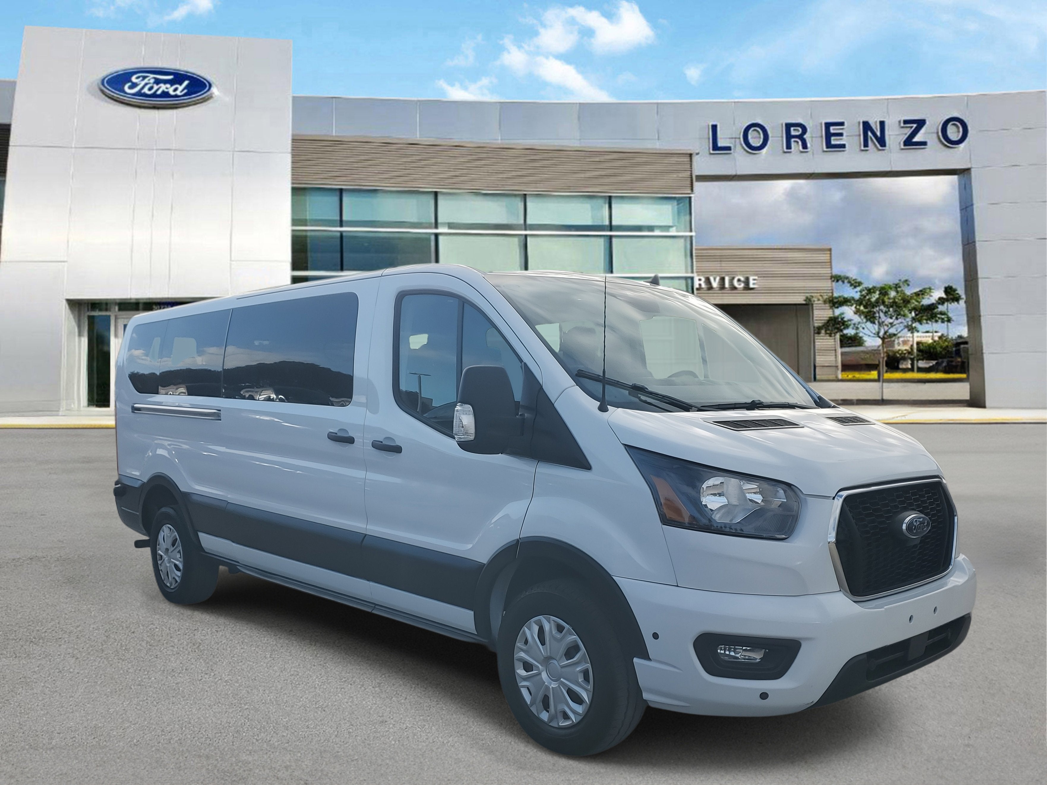 2024 Ford Transit Passenger Wagon XLT