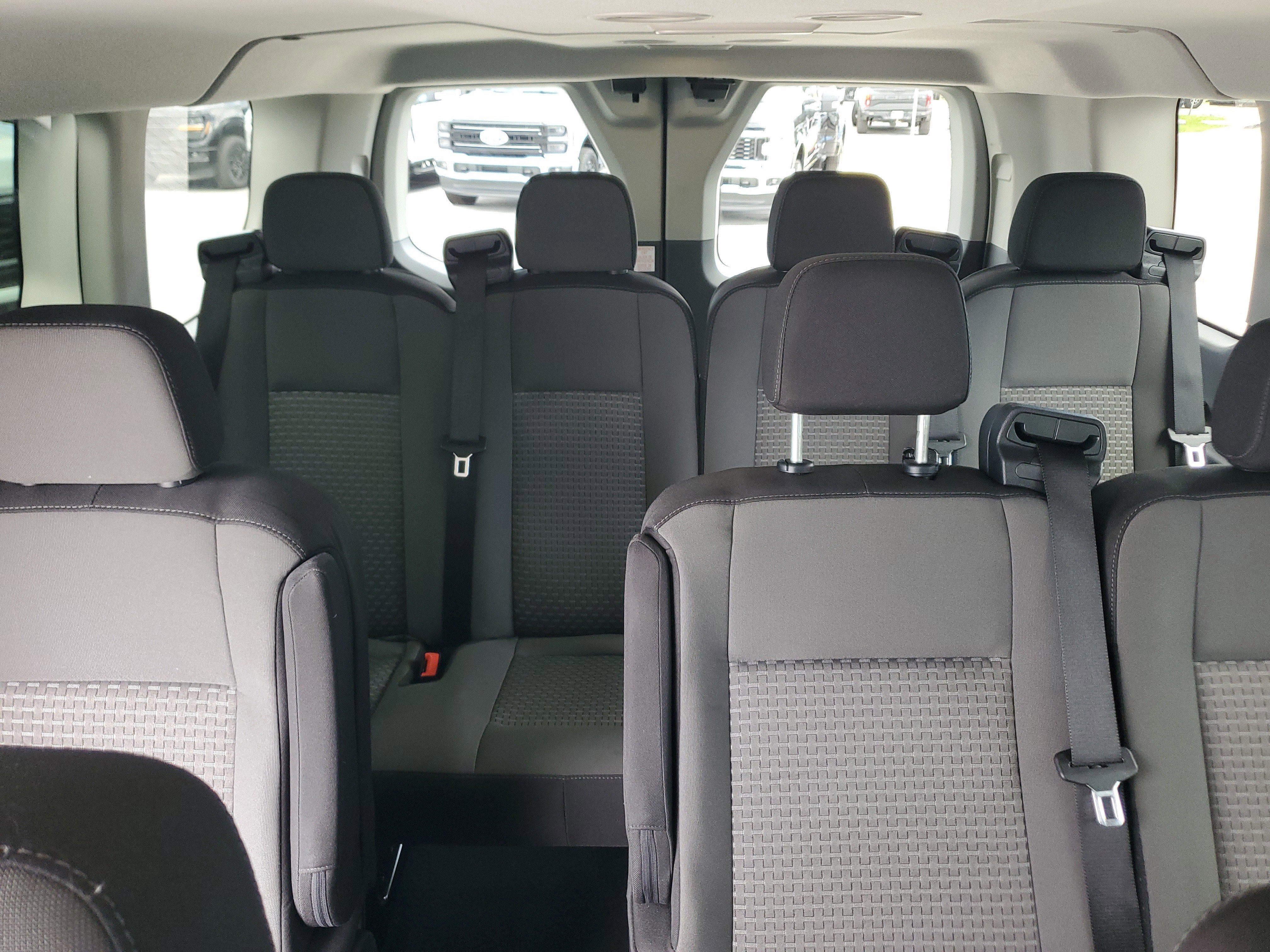 2024 Ford Transit Passenger Wagon XLT