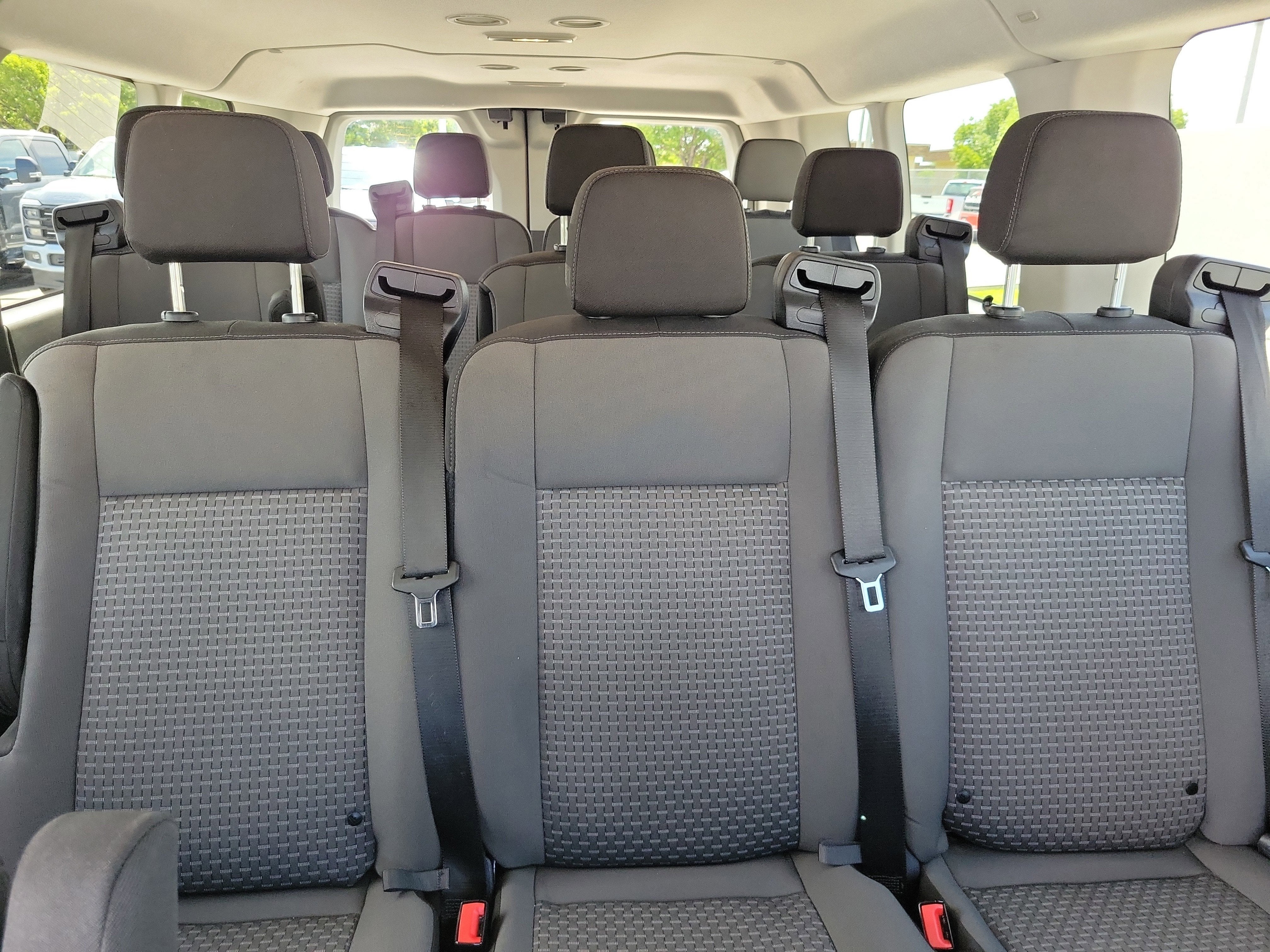 2024 Ford Transit Passenger Wagon XLT