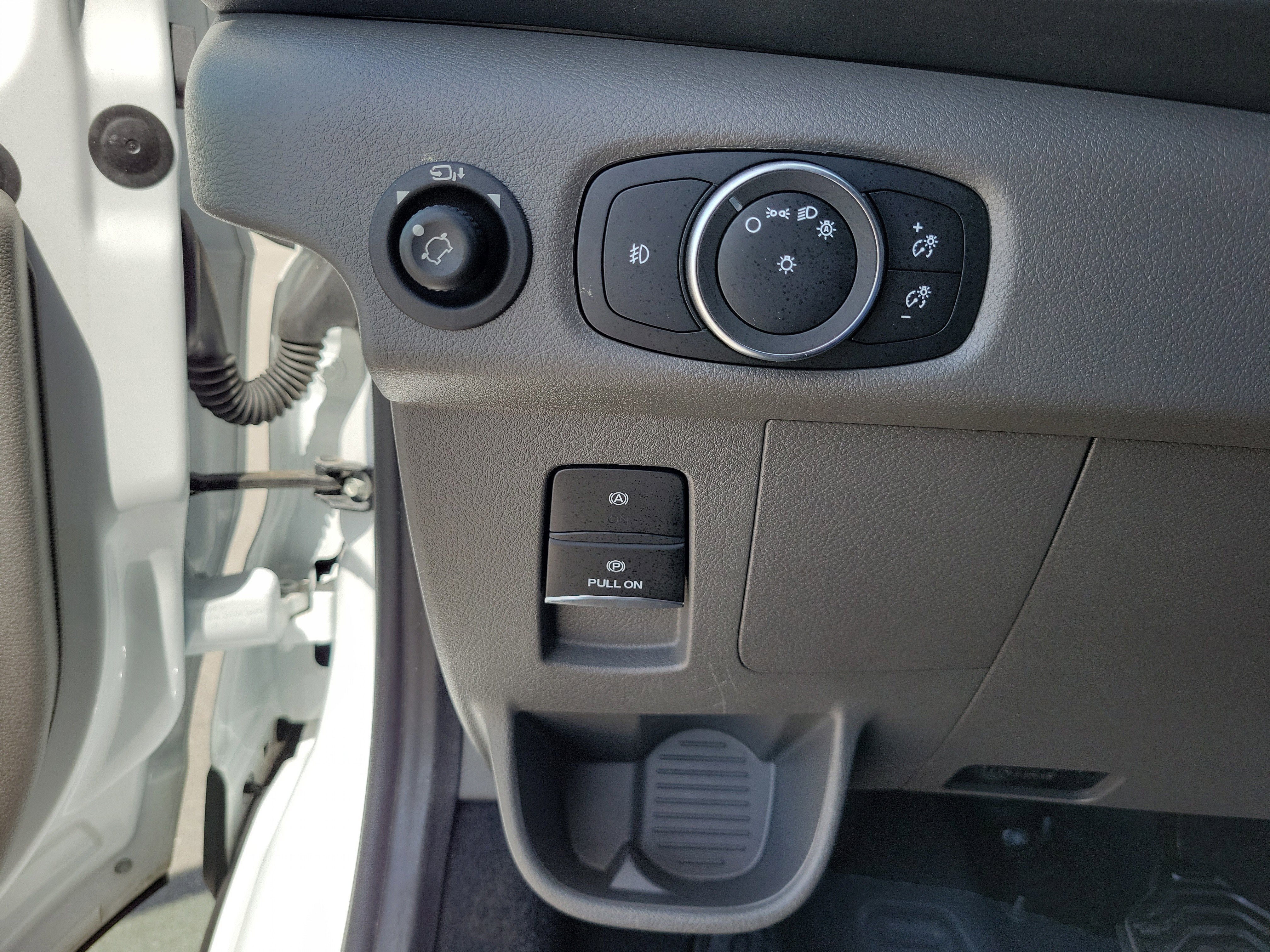 2024 Ford Transit Passenger Wagon XLT