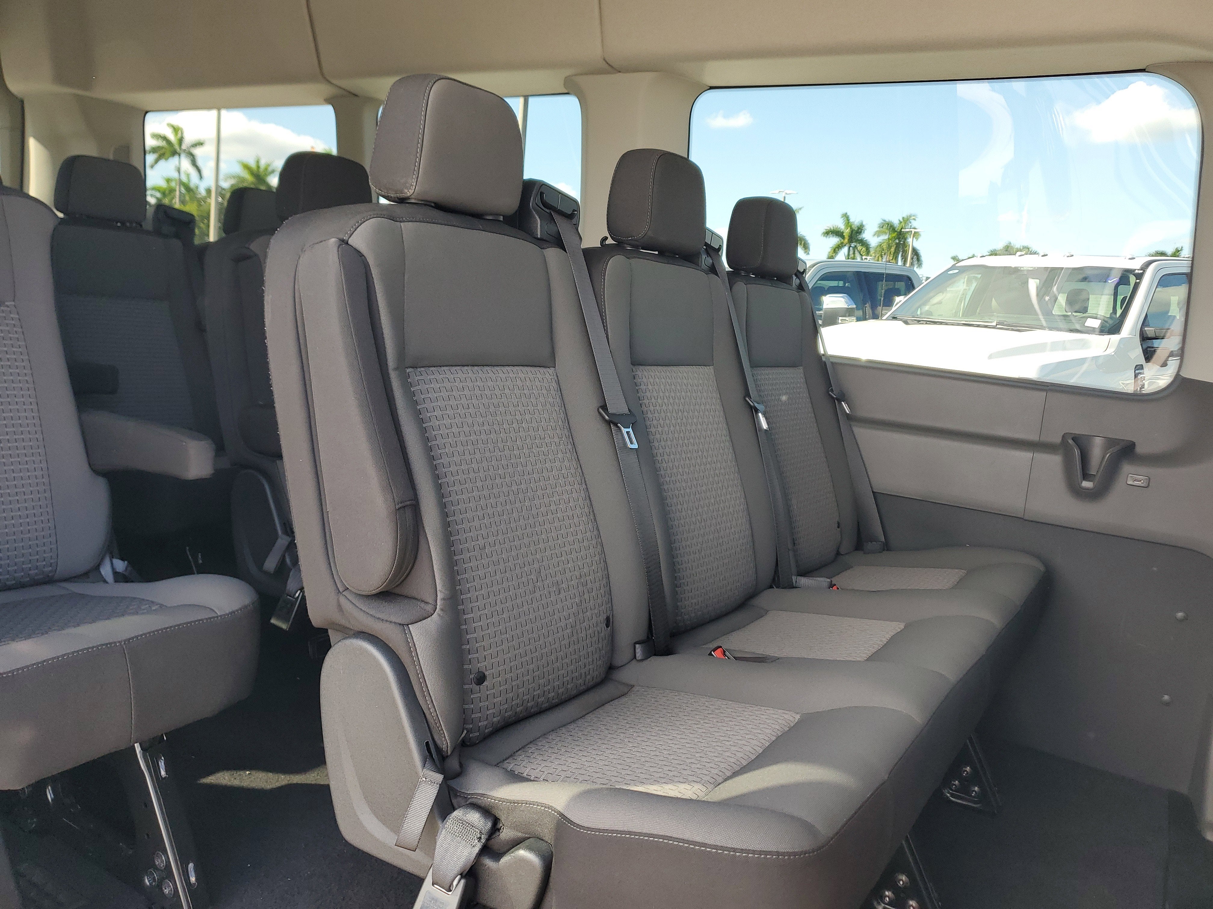 2024 Ford Transit Passenger Wagon XLT