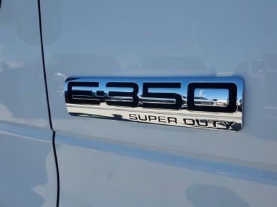 2022 Ford E-Series Cutaway Base