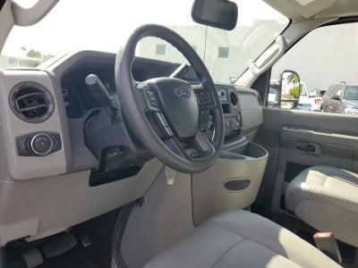 2023 Ford E-Series Cutaway Base
