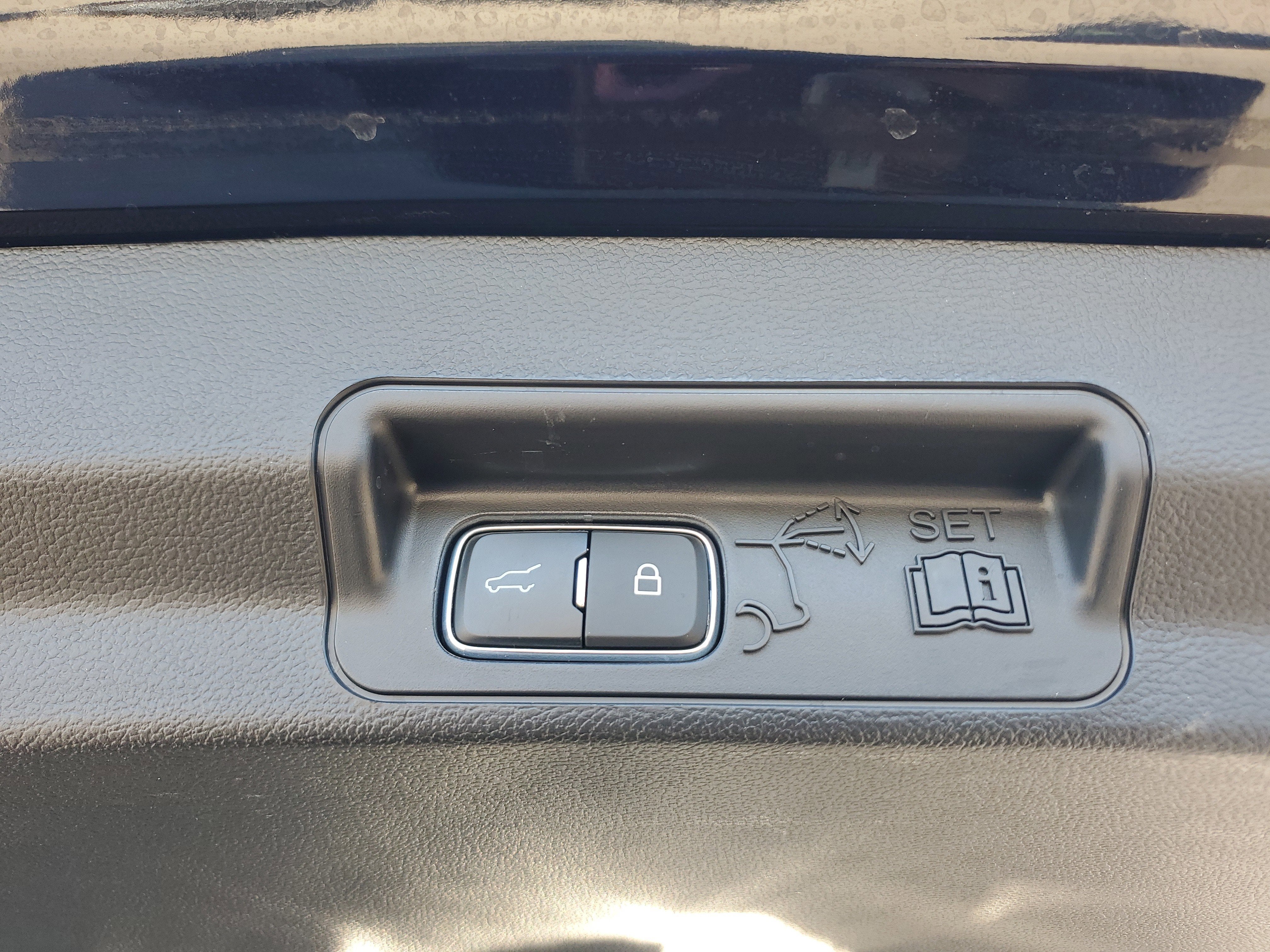 2023 Ford Explorer ST 4WD