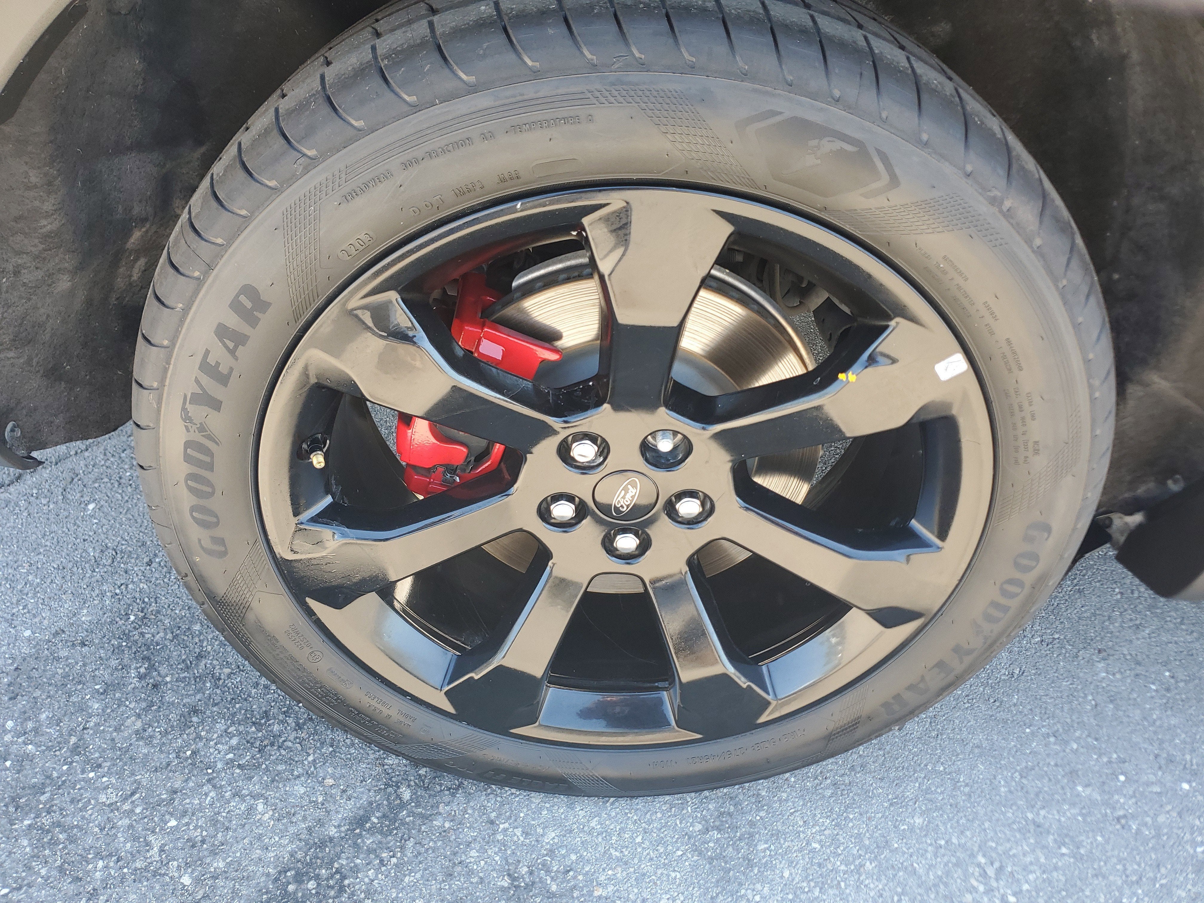 2023 Ford Explorer ST 4WD