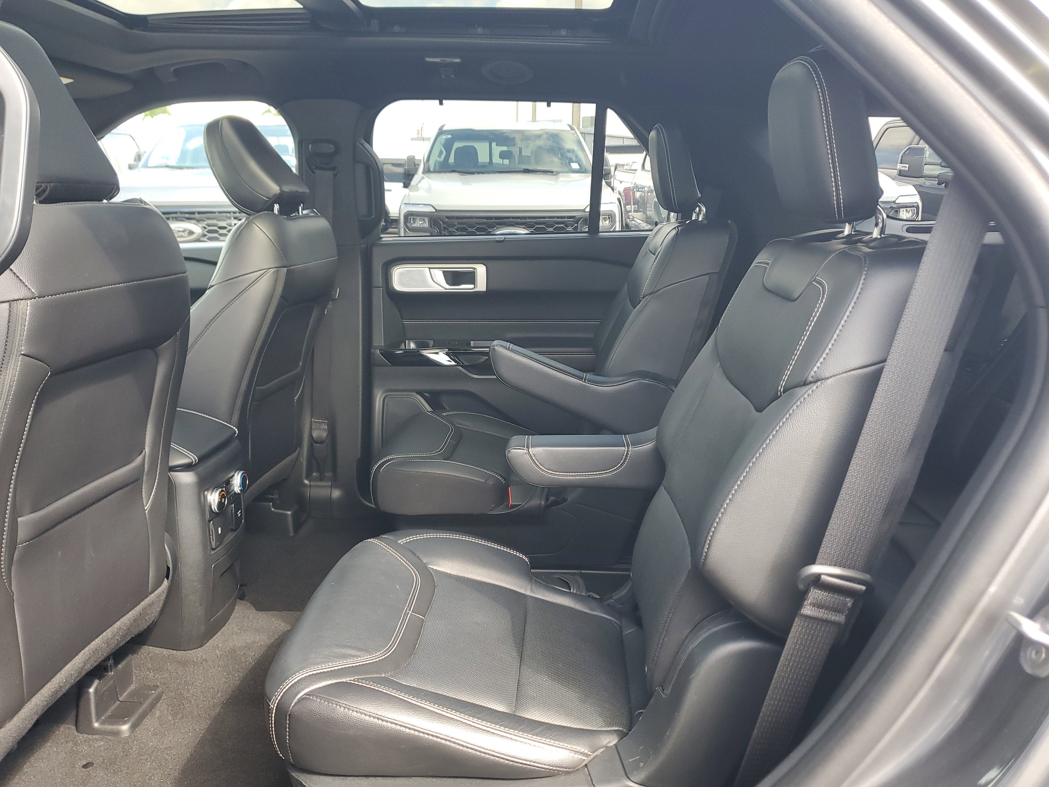 2023 Ford Explorer ST 4WD