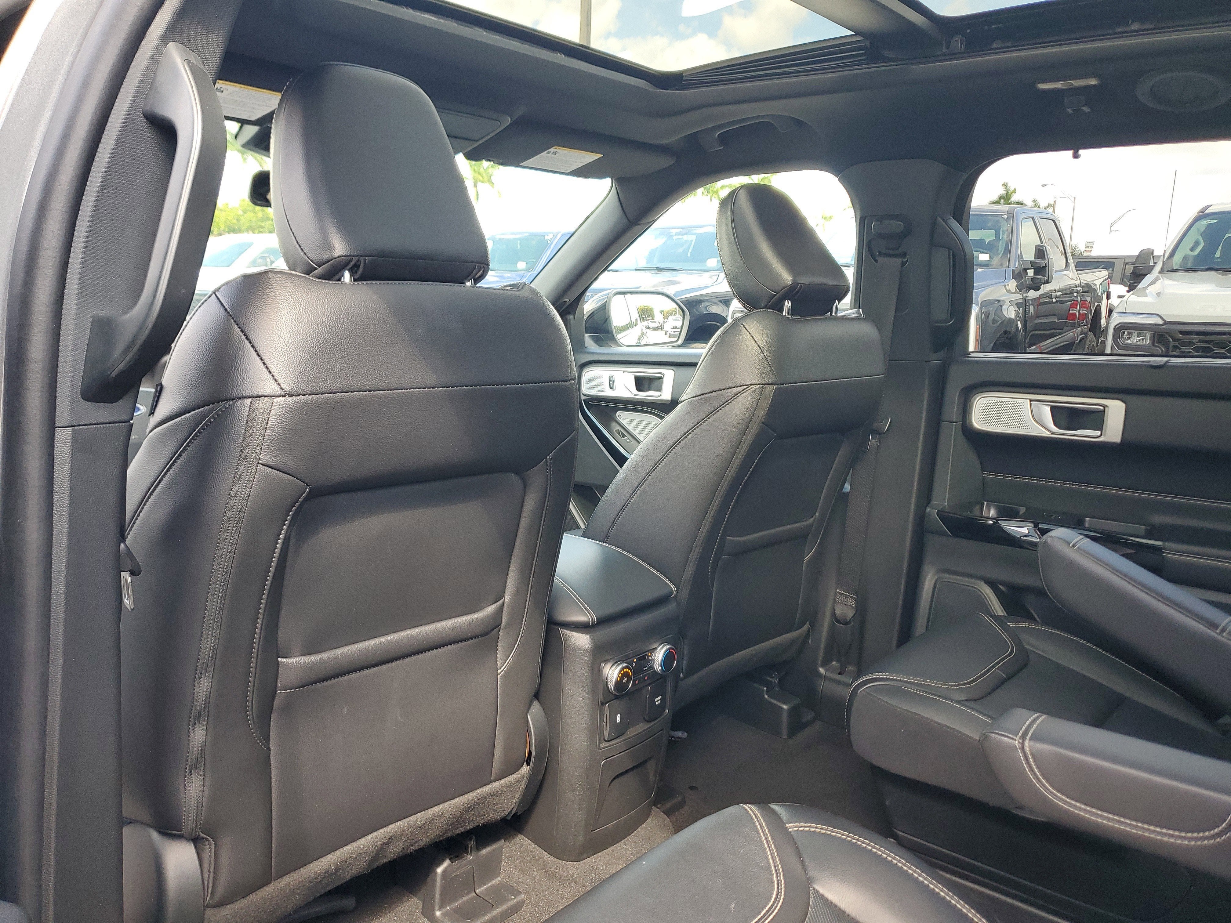 2023 Ford Explorer ST 4WD