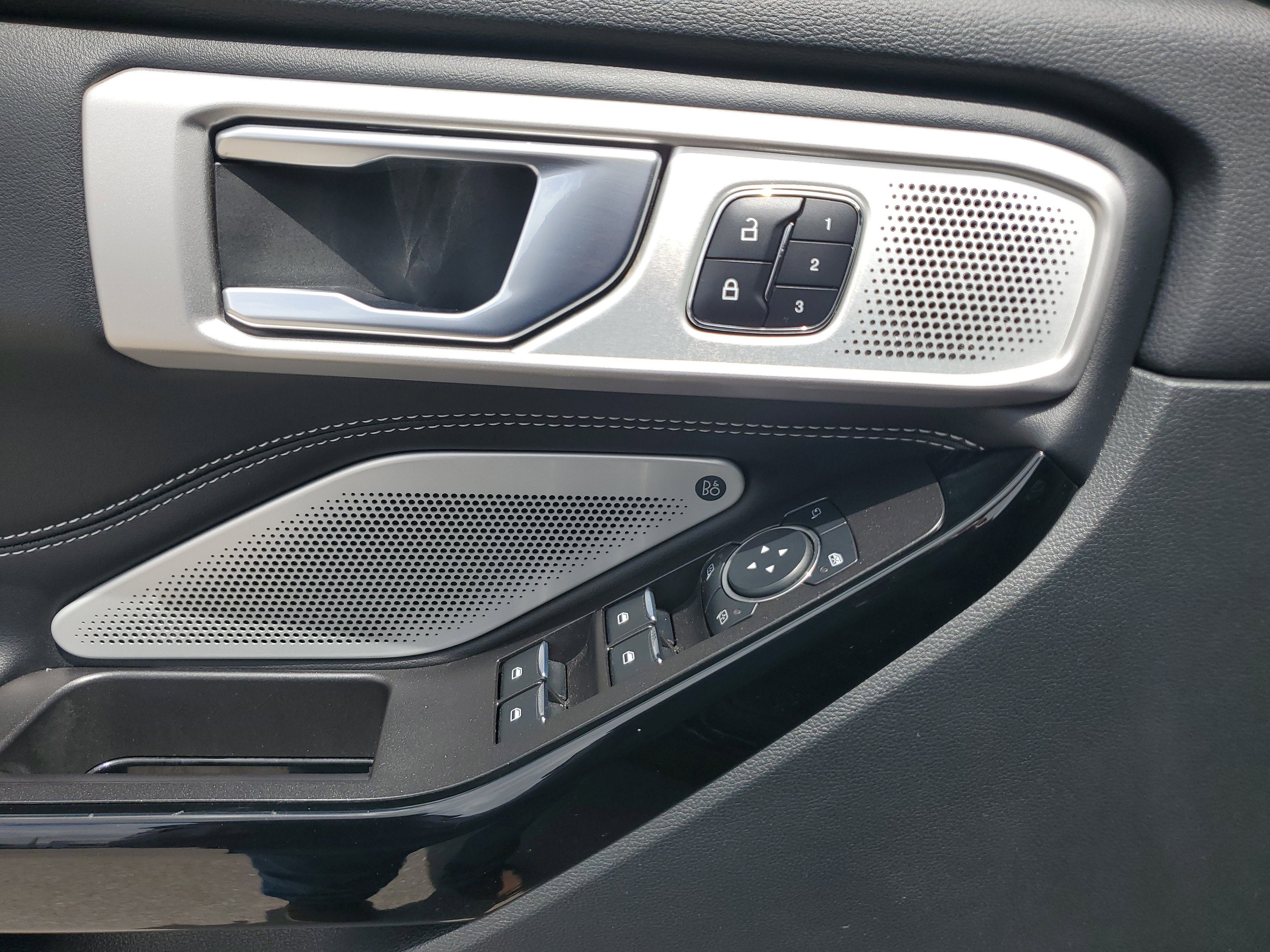 2023 Ford Explorer ST 4WD