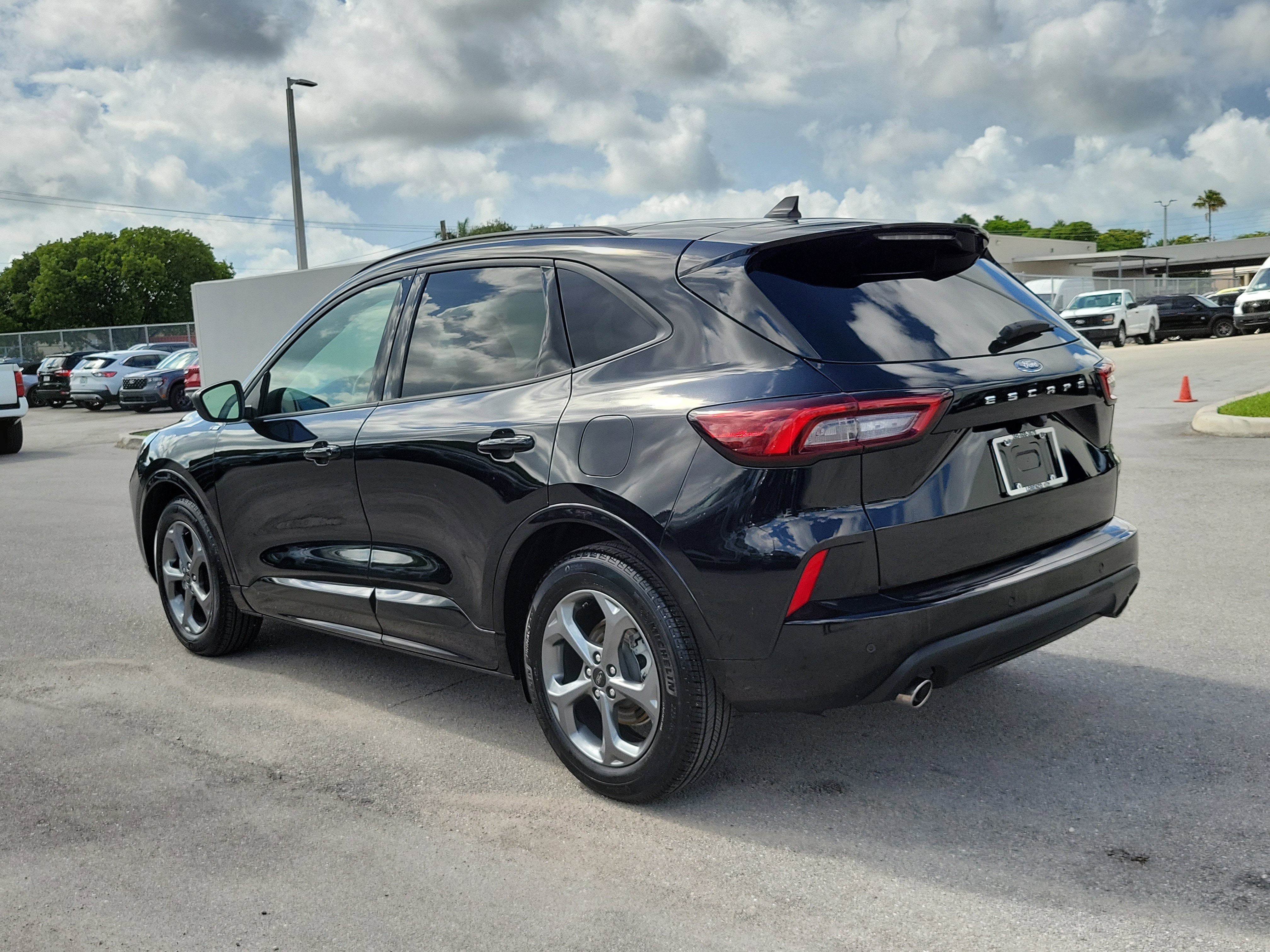 2024 Ford Escape ST-Line