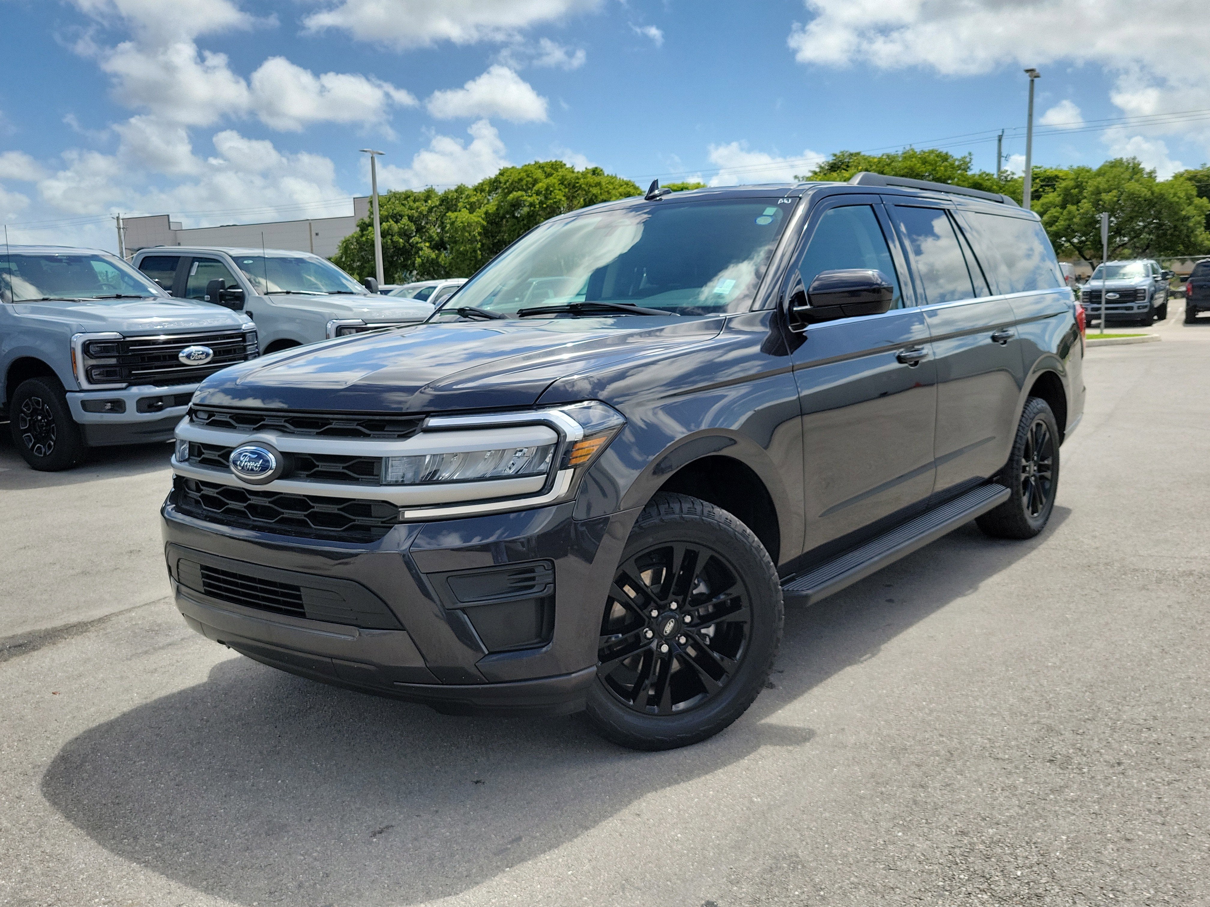 2024 Ford Expedition Max XLT