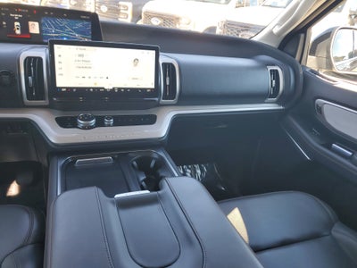 2025 Ford Expedition Active 4WD