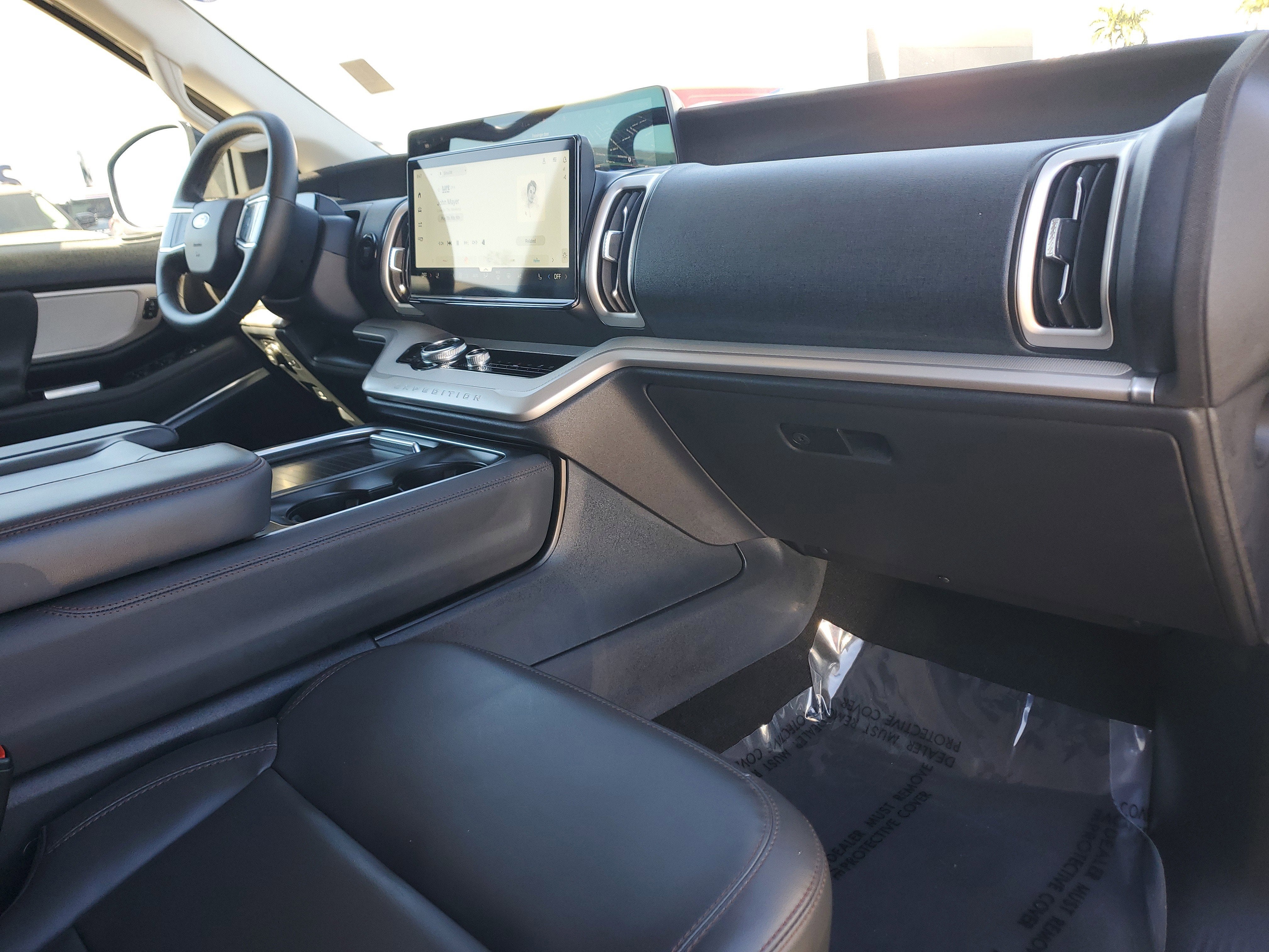 2025 Ford Expedition Active 4WD