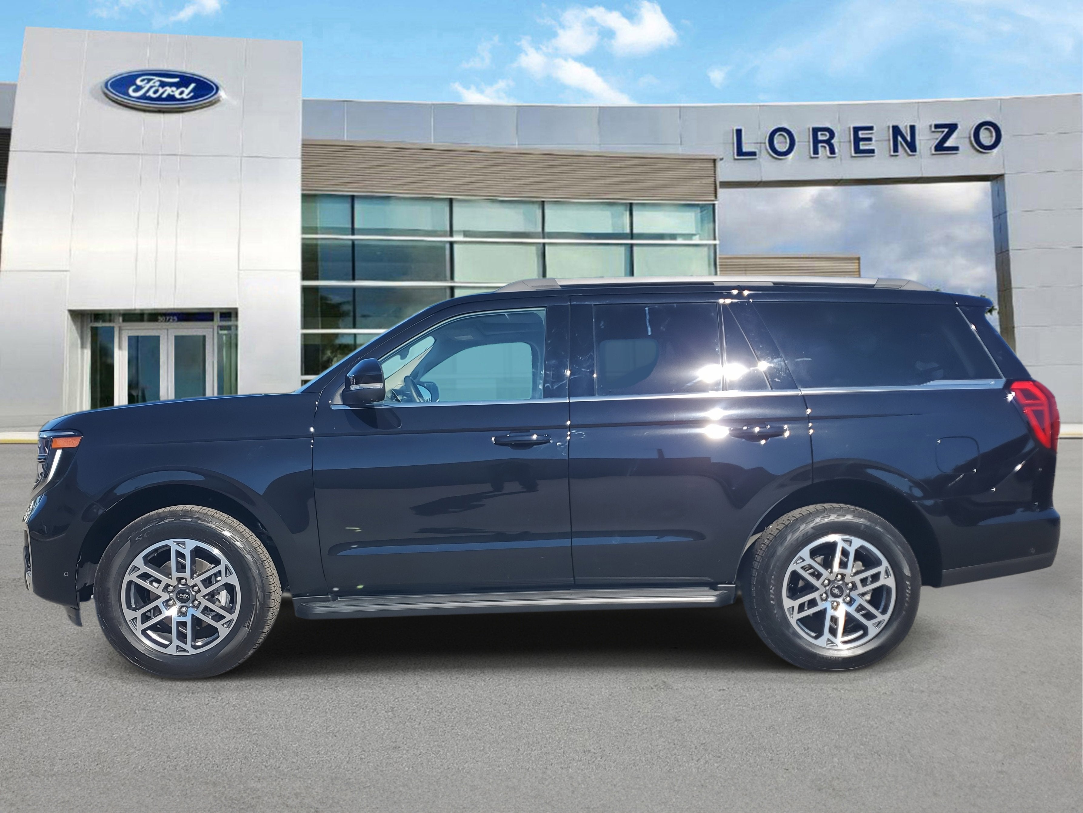 2025 Ford Expedition Active 4WD