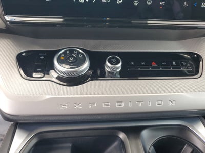 2025 Ford Expedition Active 4WD