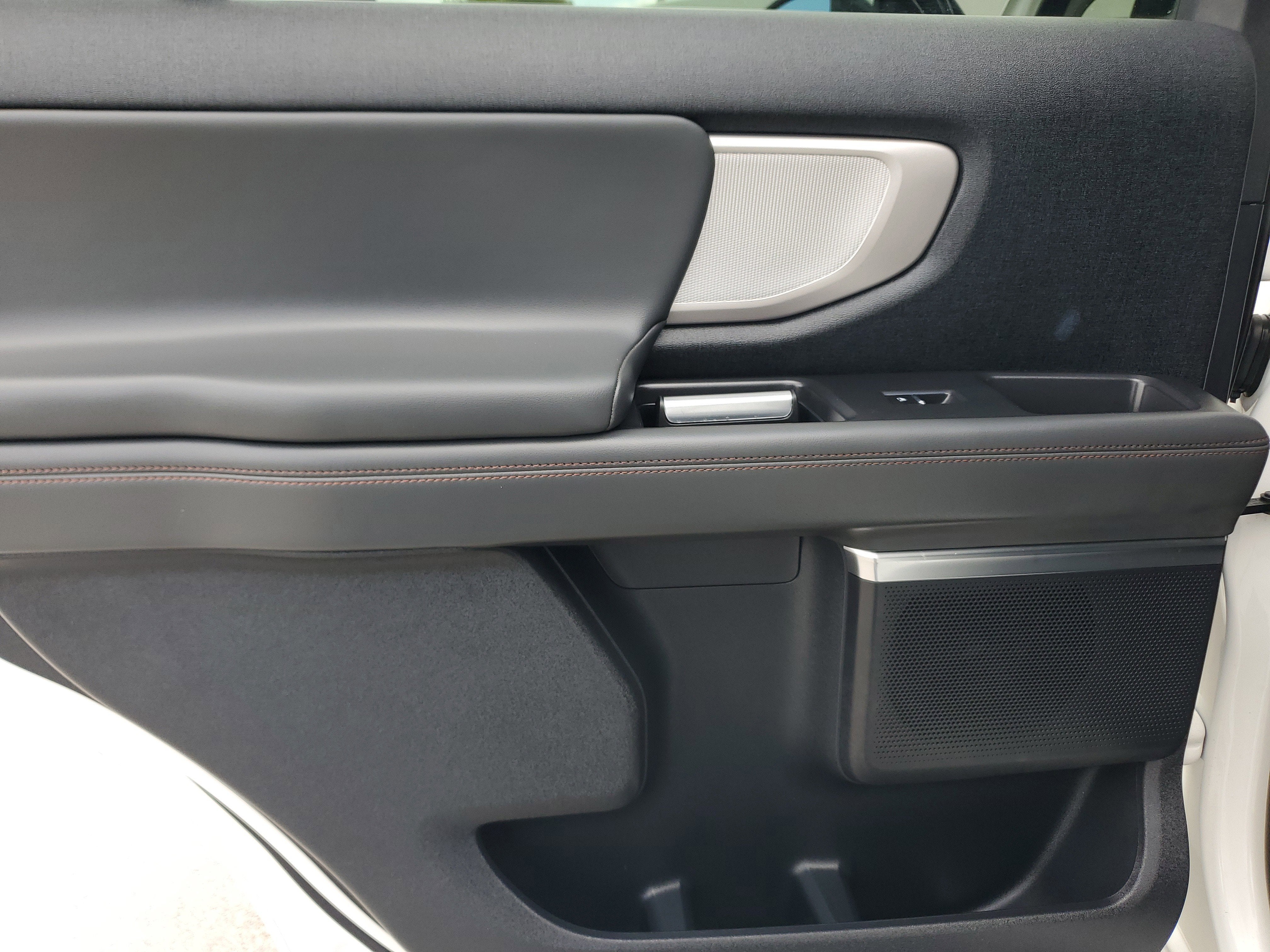 2025 Ford Expedition Active 4WD