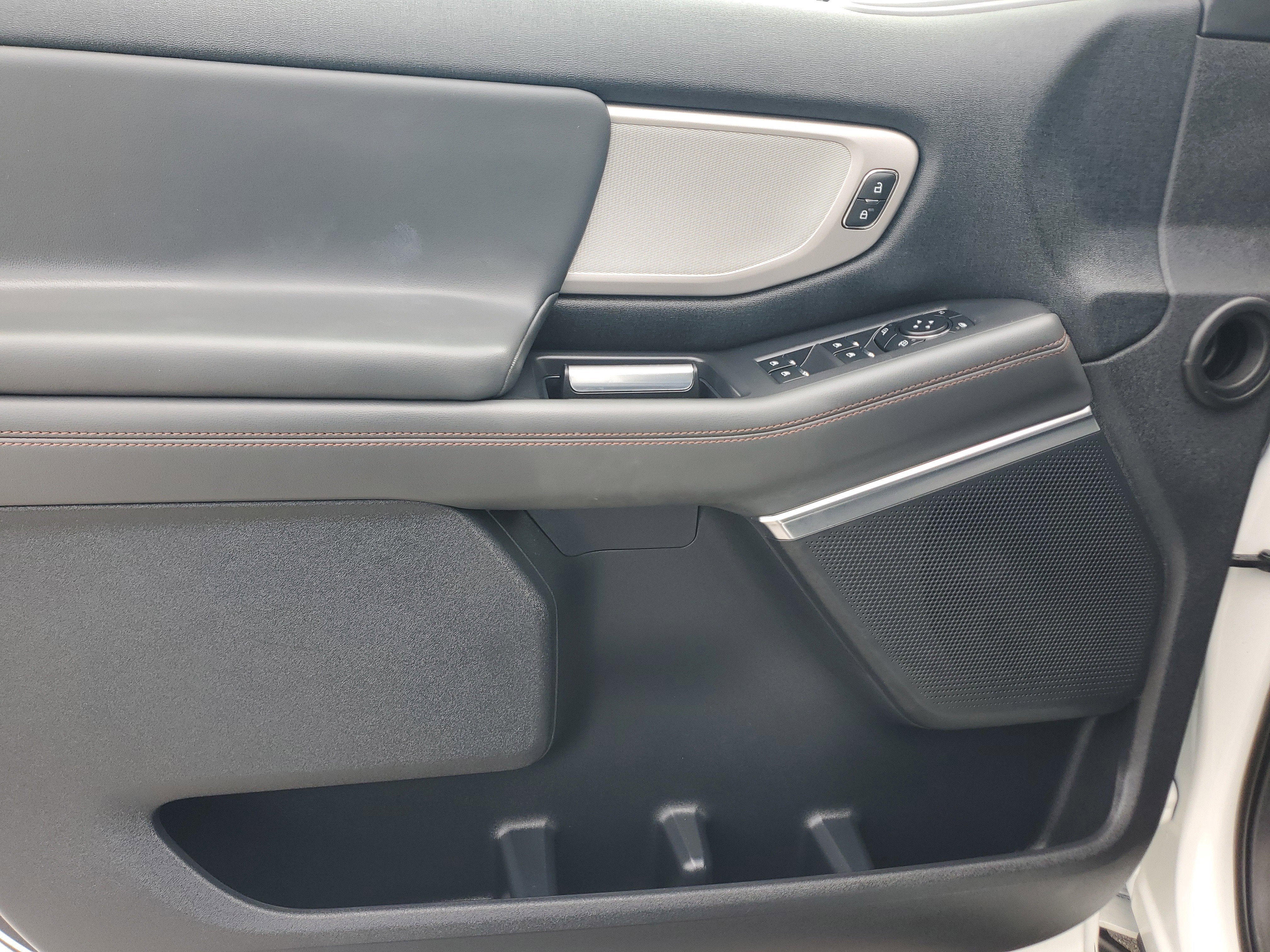 2025 Ford Expedition Active 4WD