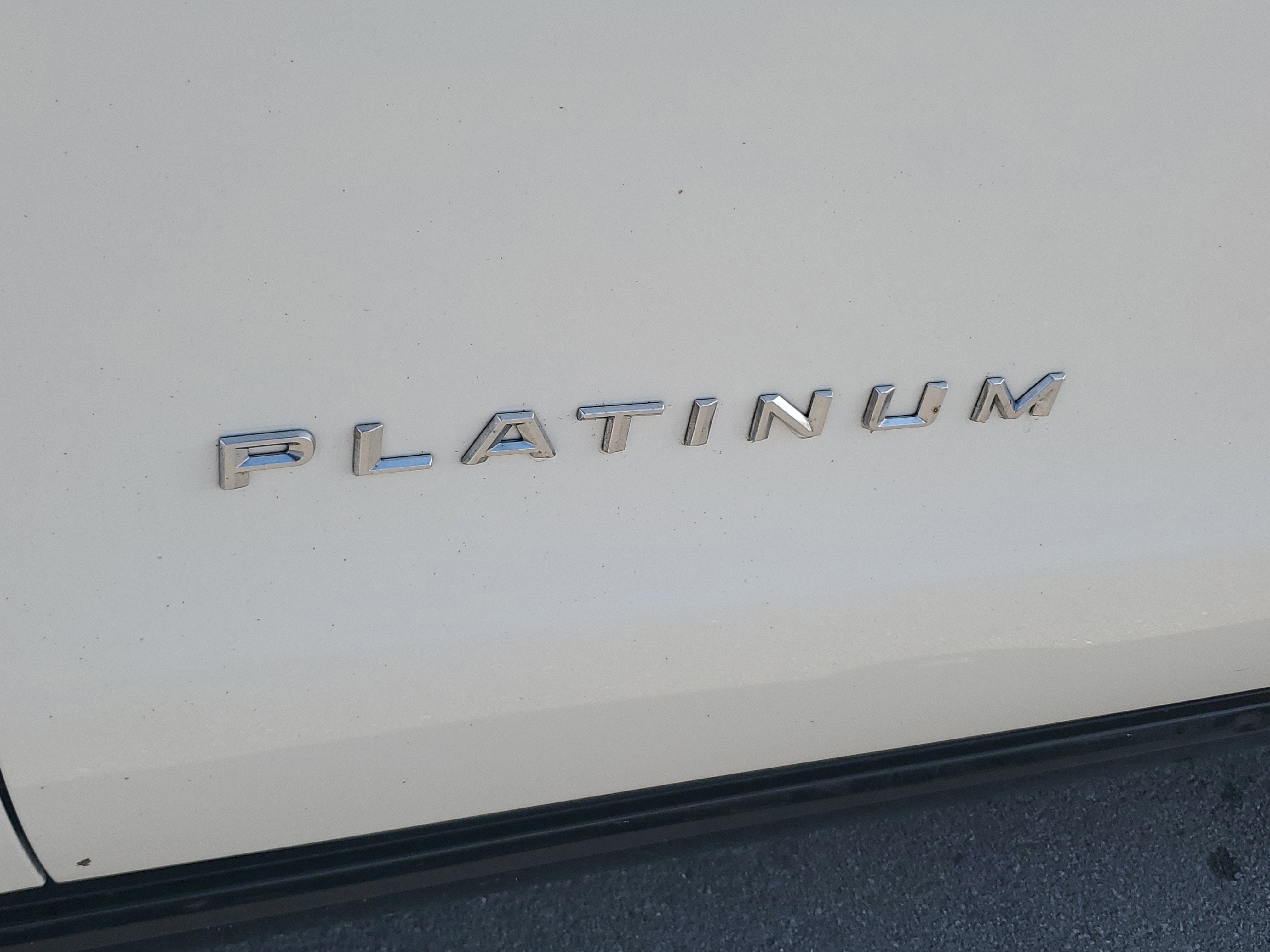 2025 Ford Expedition Platinum
