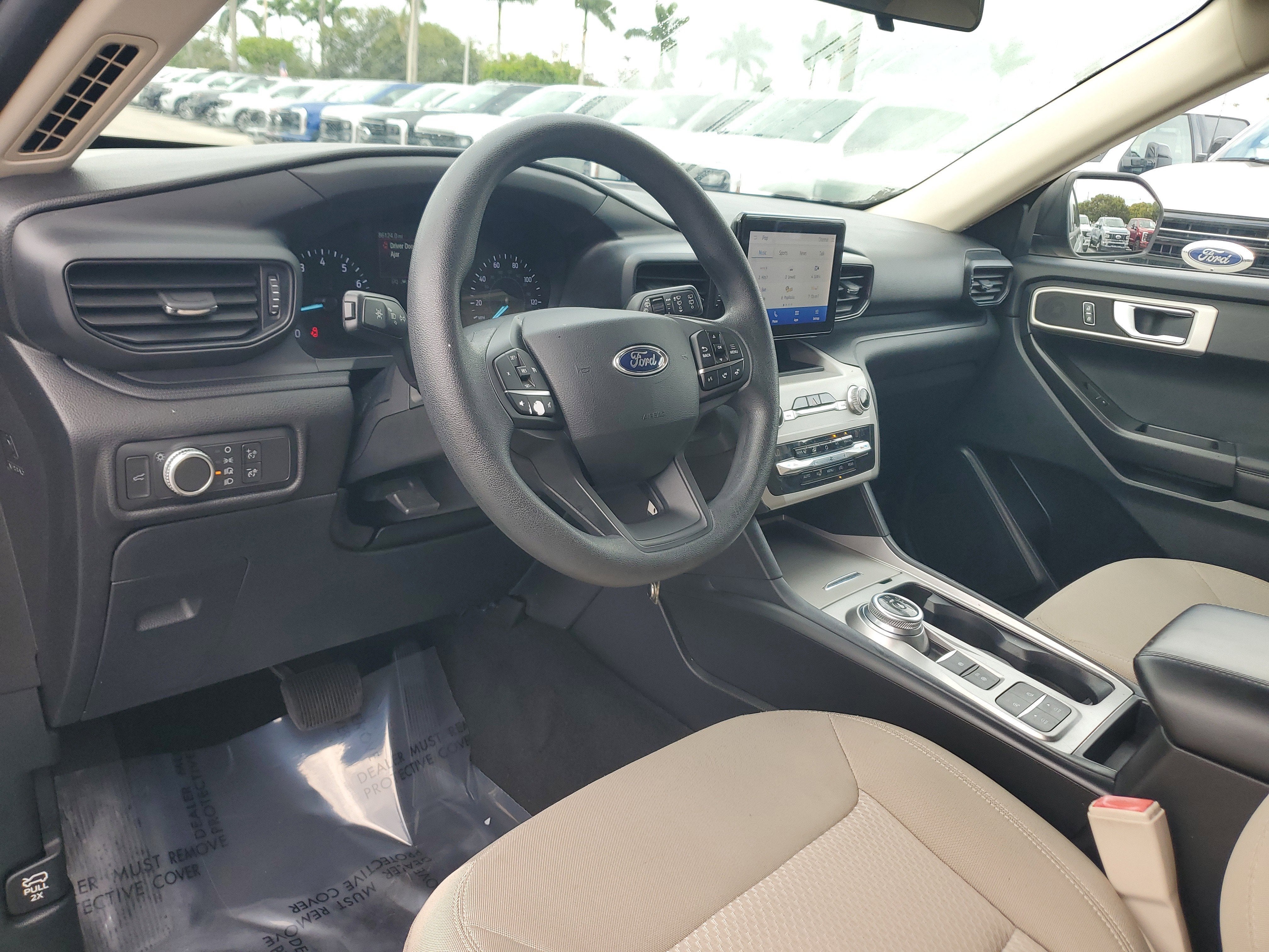 2021 Ford Explorer Base