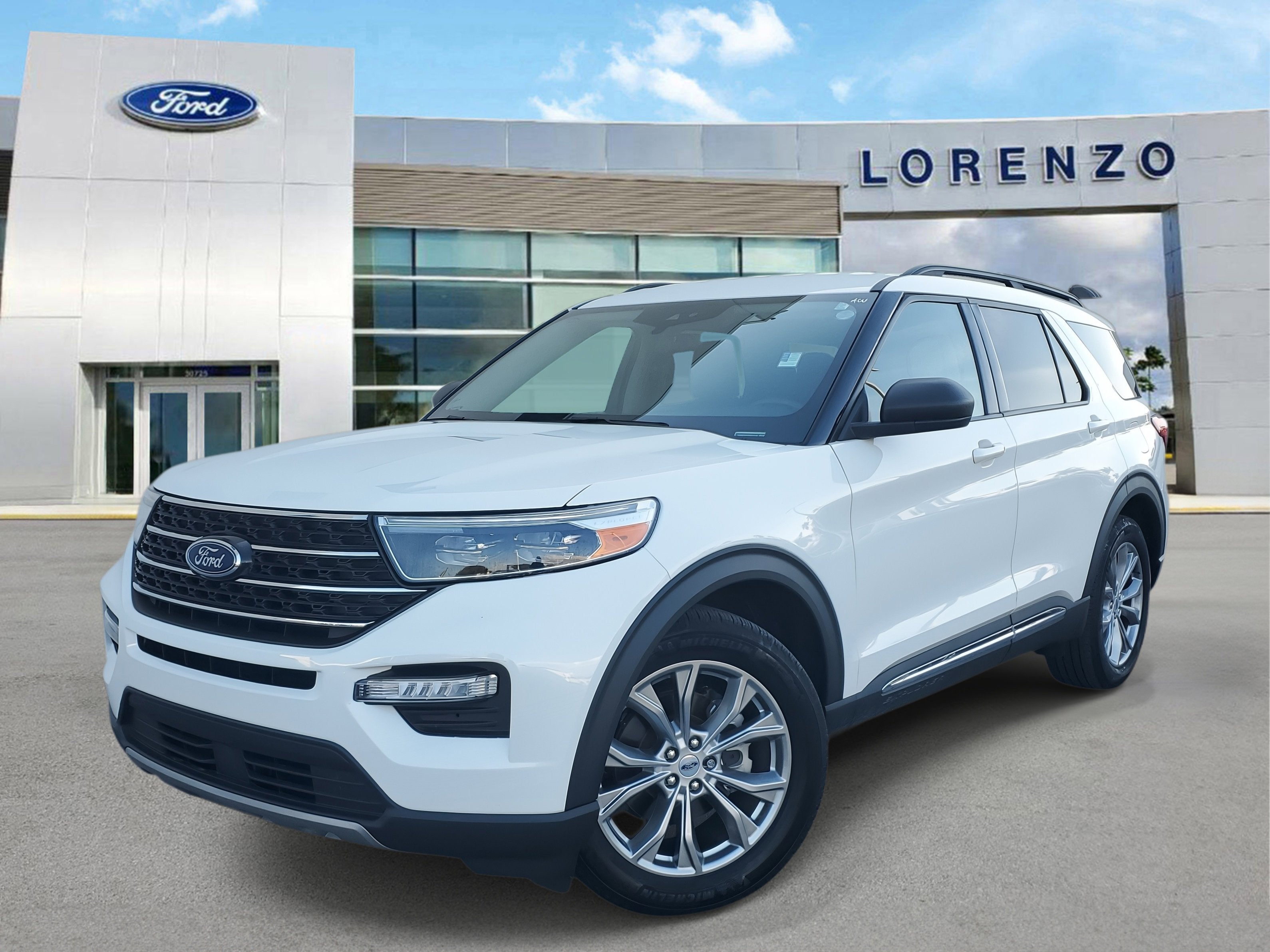 2023 Ford Explorer XLT
