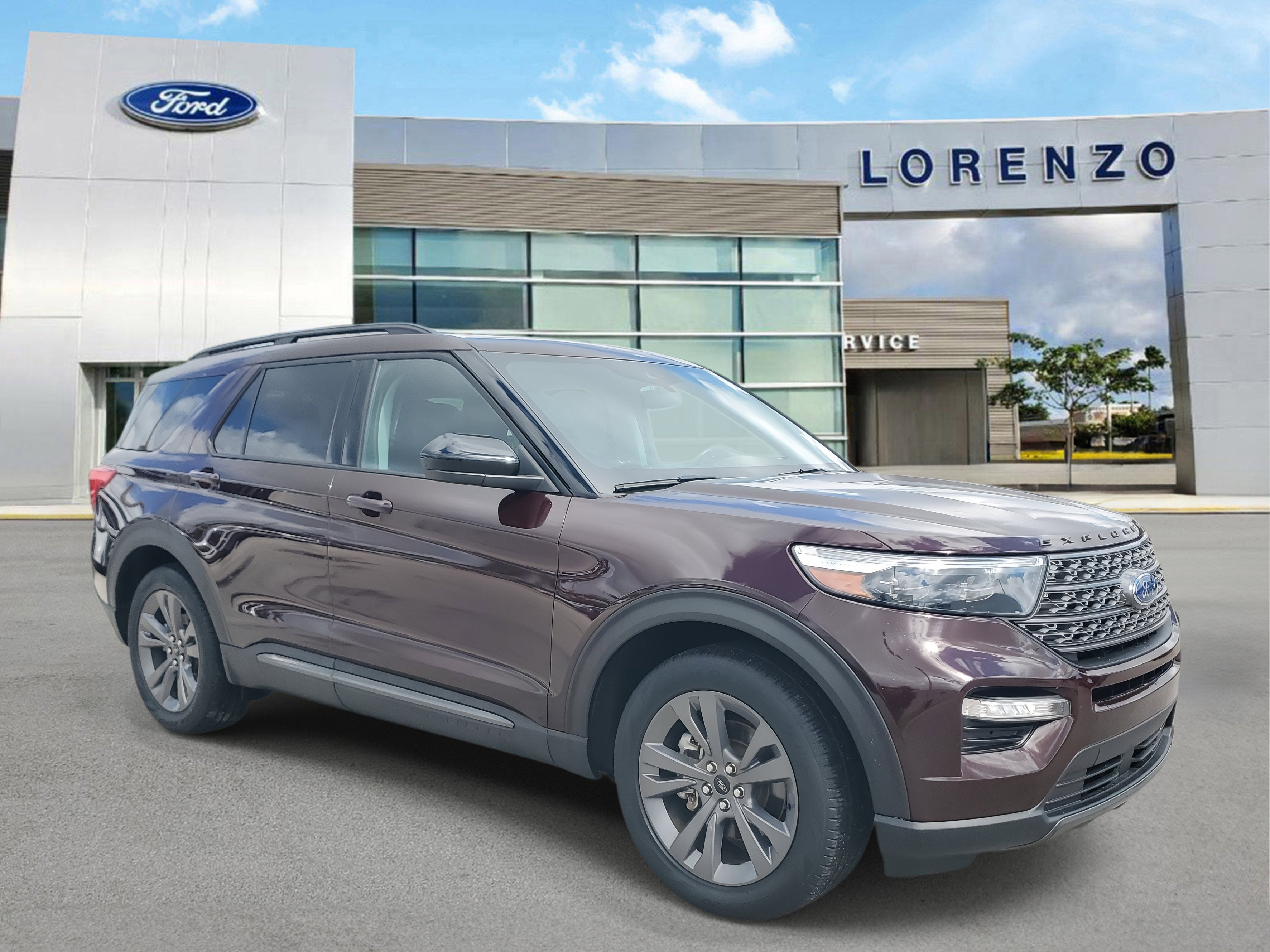 2023 Ford Explorer XLT