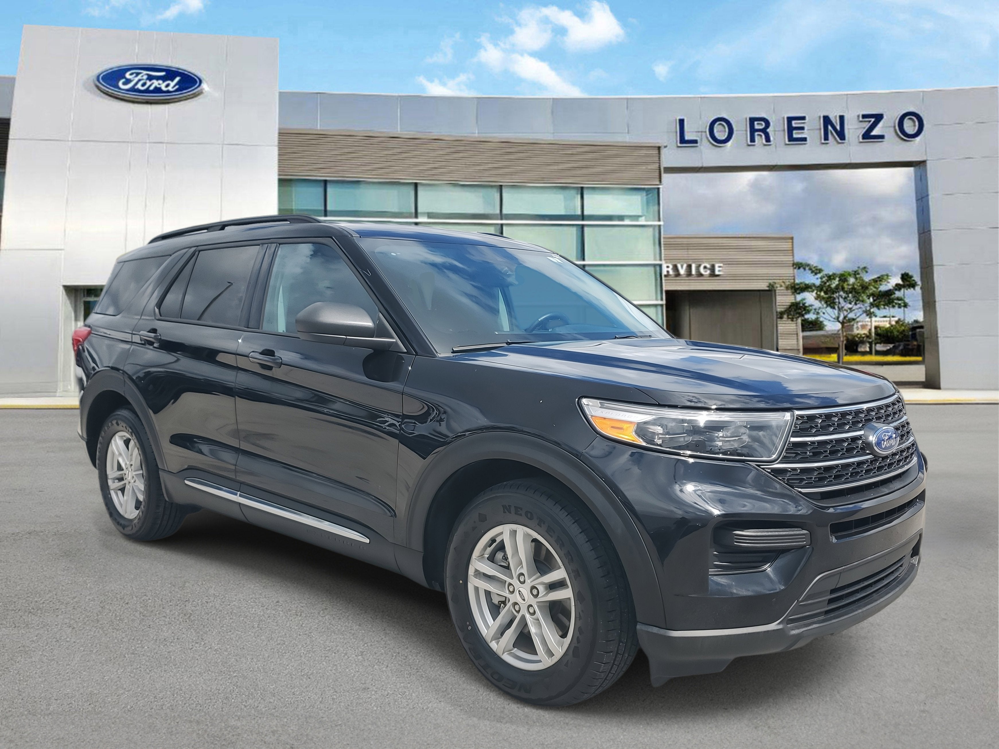 2023 Ford Explorer XLT