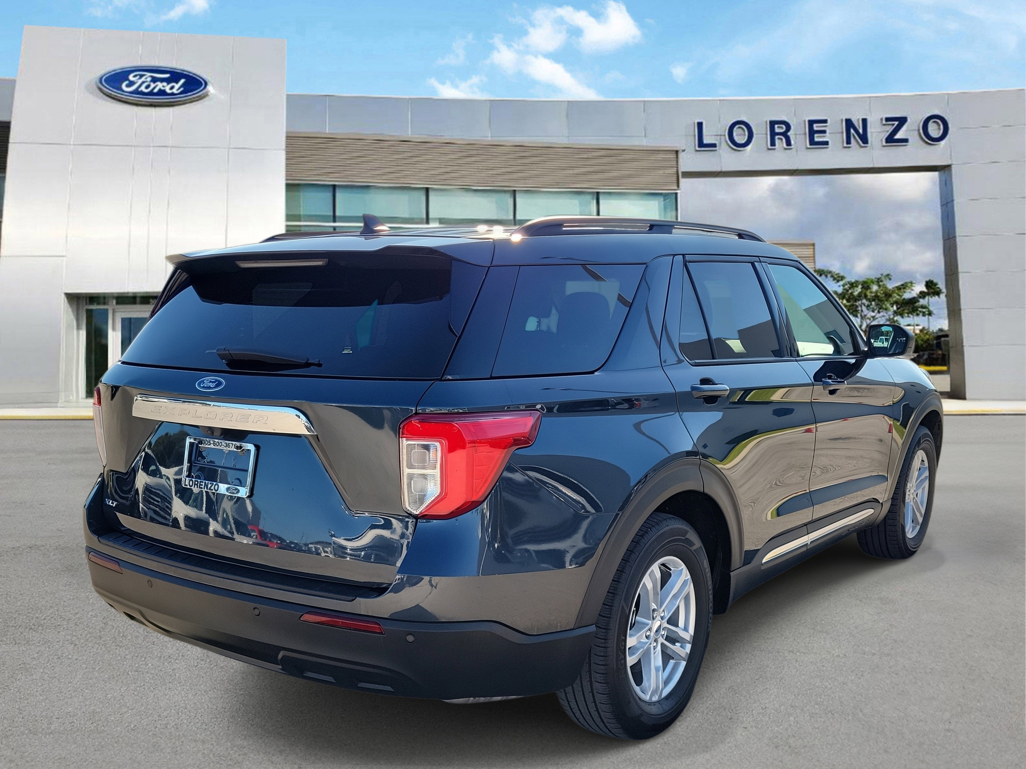 2023 Ford Explorer XLT