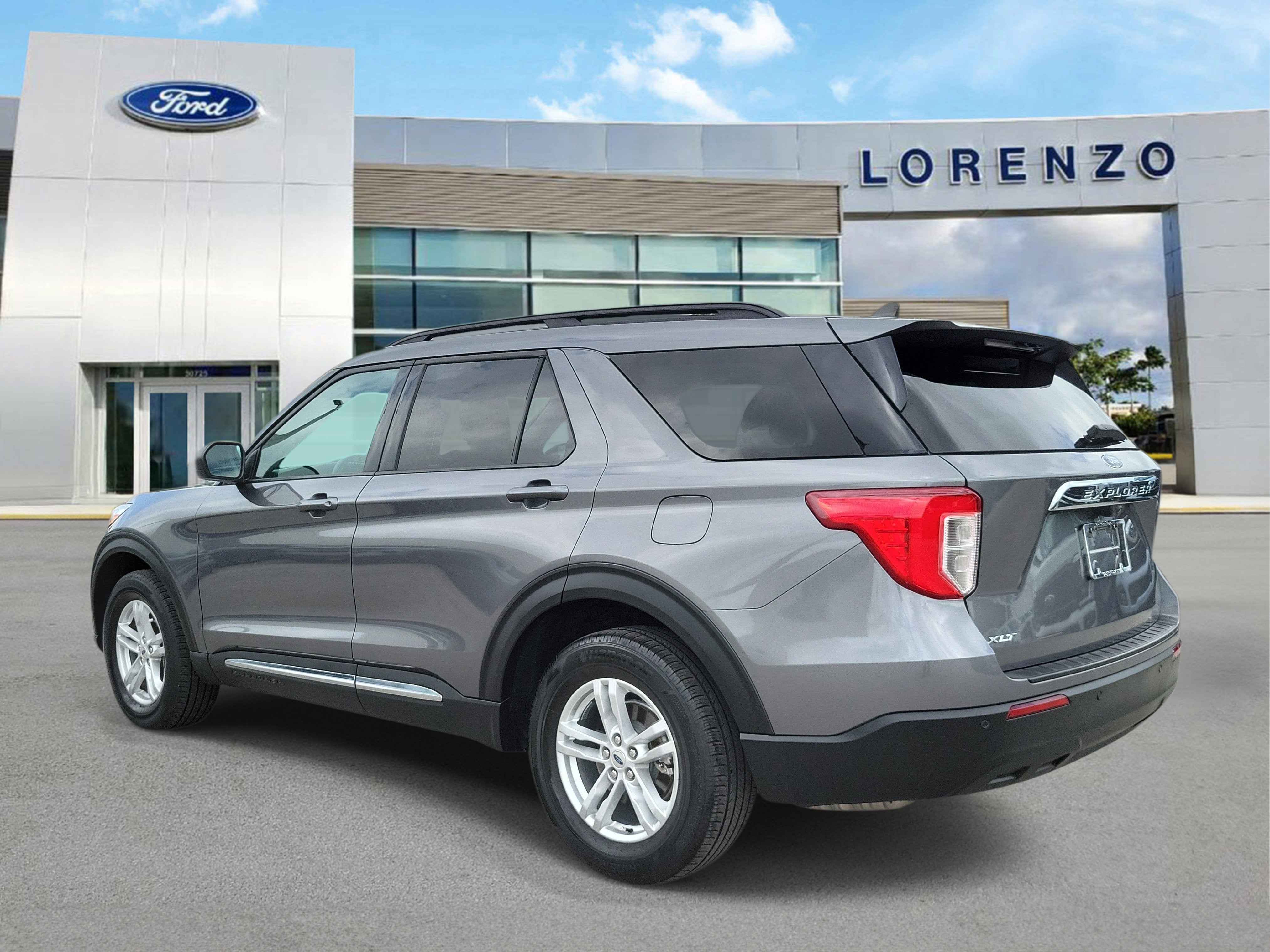 2024 Ford Explorer XLT