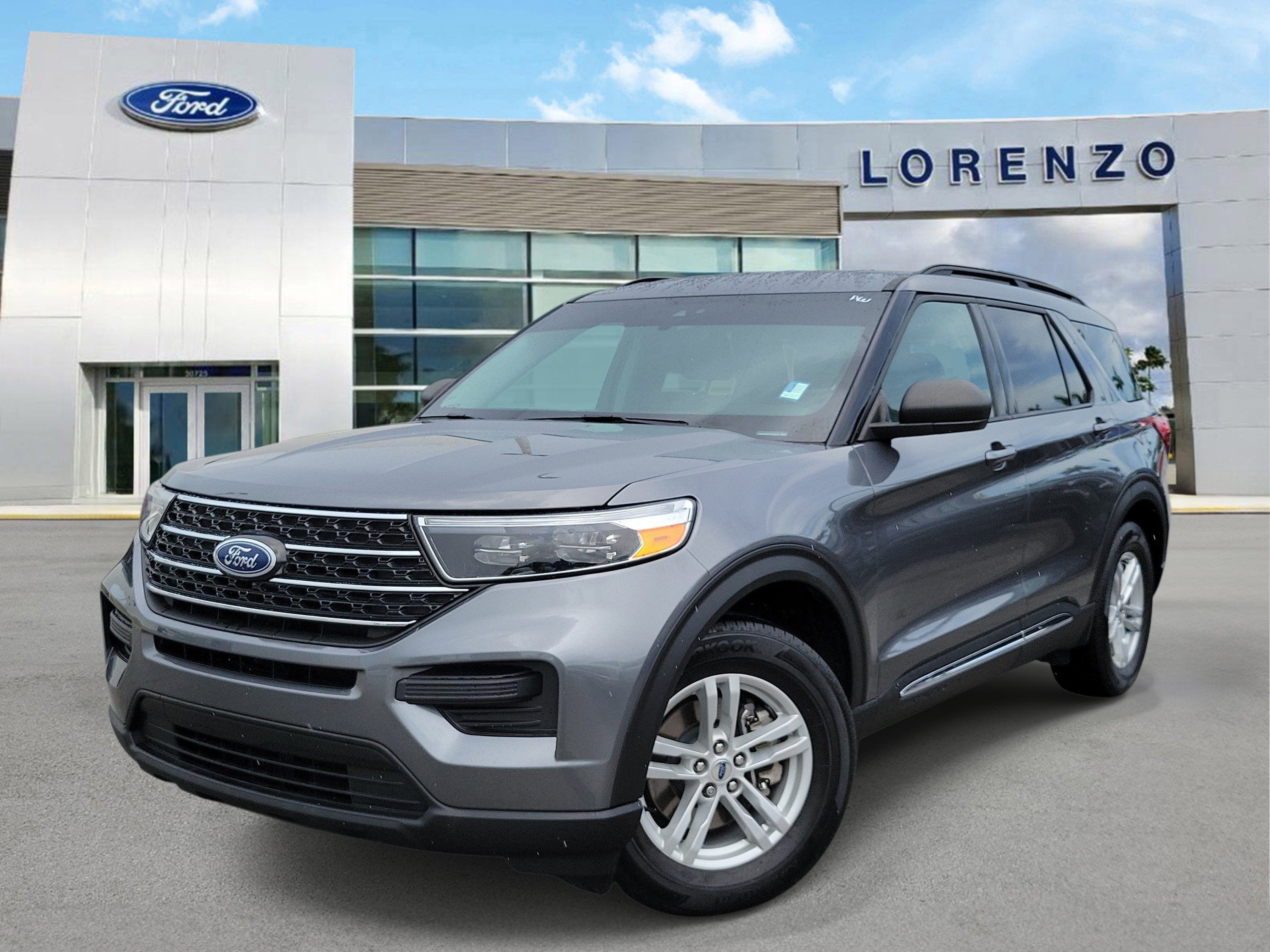 2024 Ford Explorer XLT