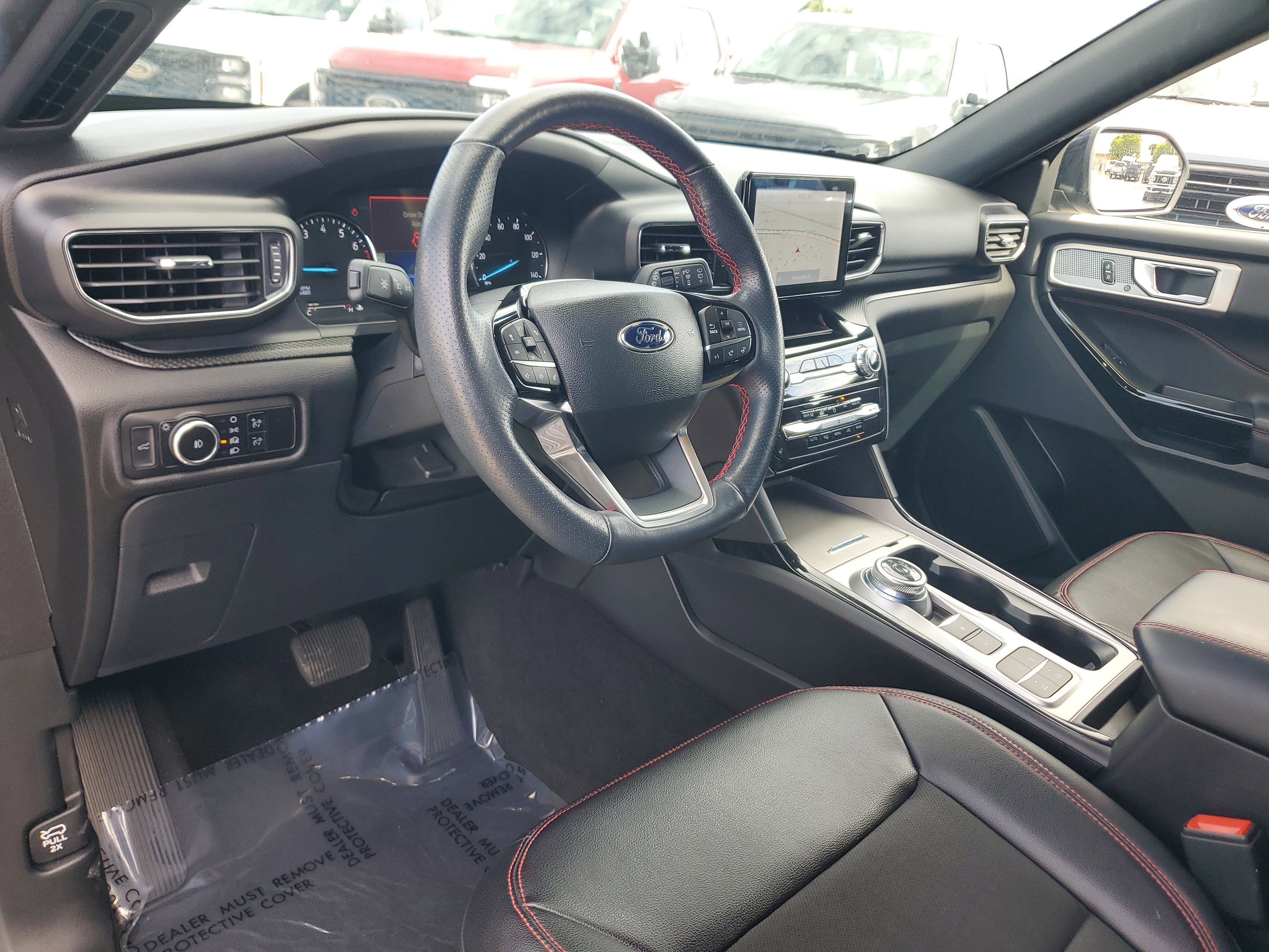 2023 Ford Explorer ST-Line
