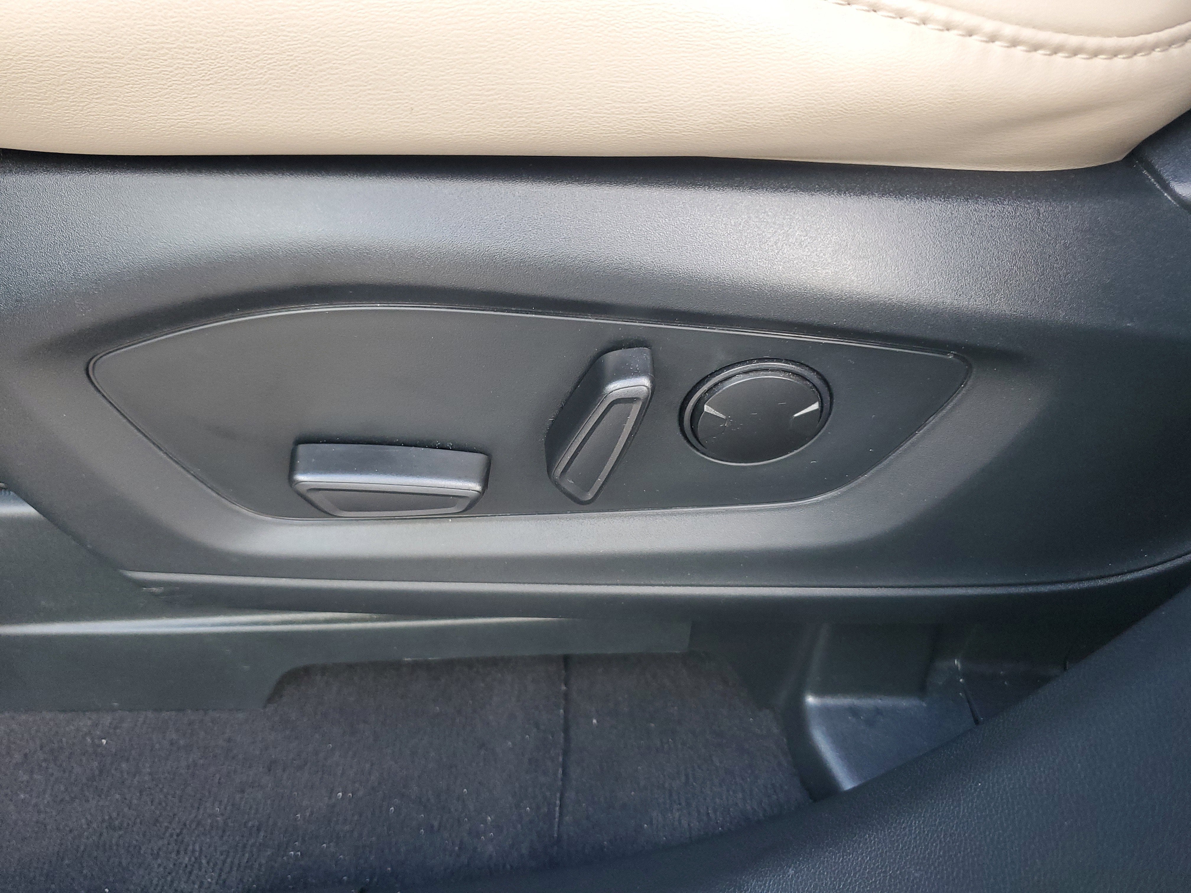 2024 Ford Explorer XLT 4WD