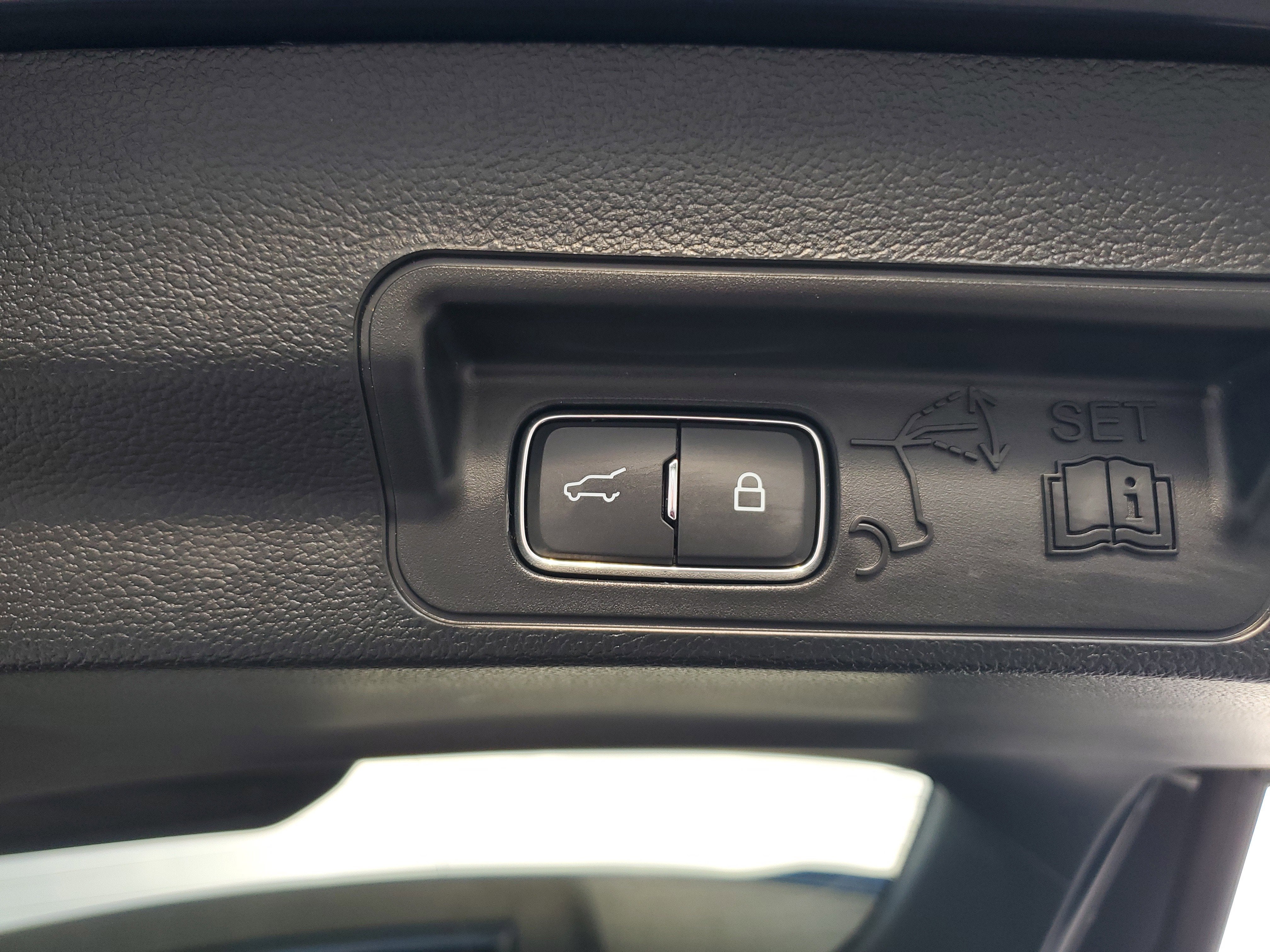 2024 Ford Explorer XLT 4WD