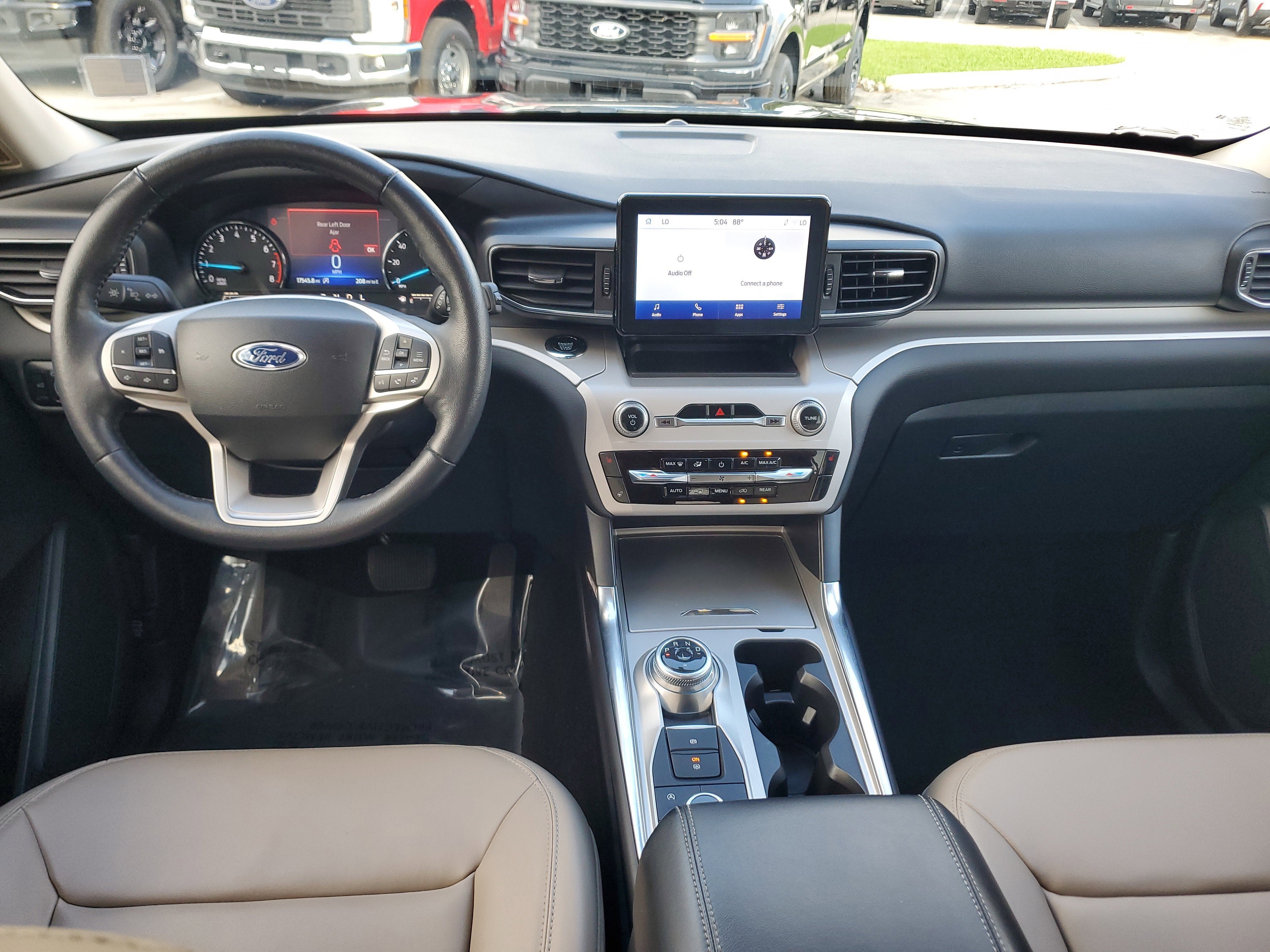 2024 Ford Explorer XLT 4WD