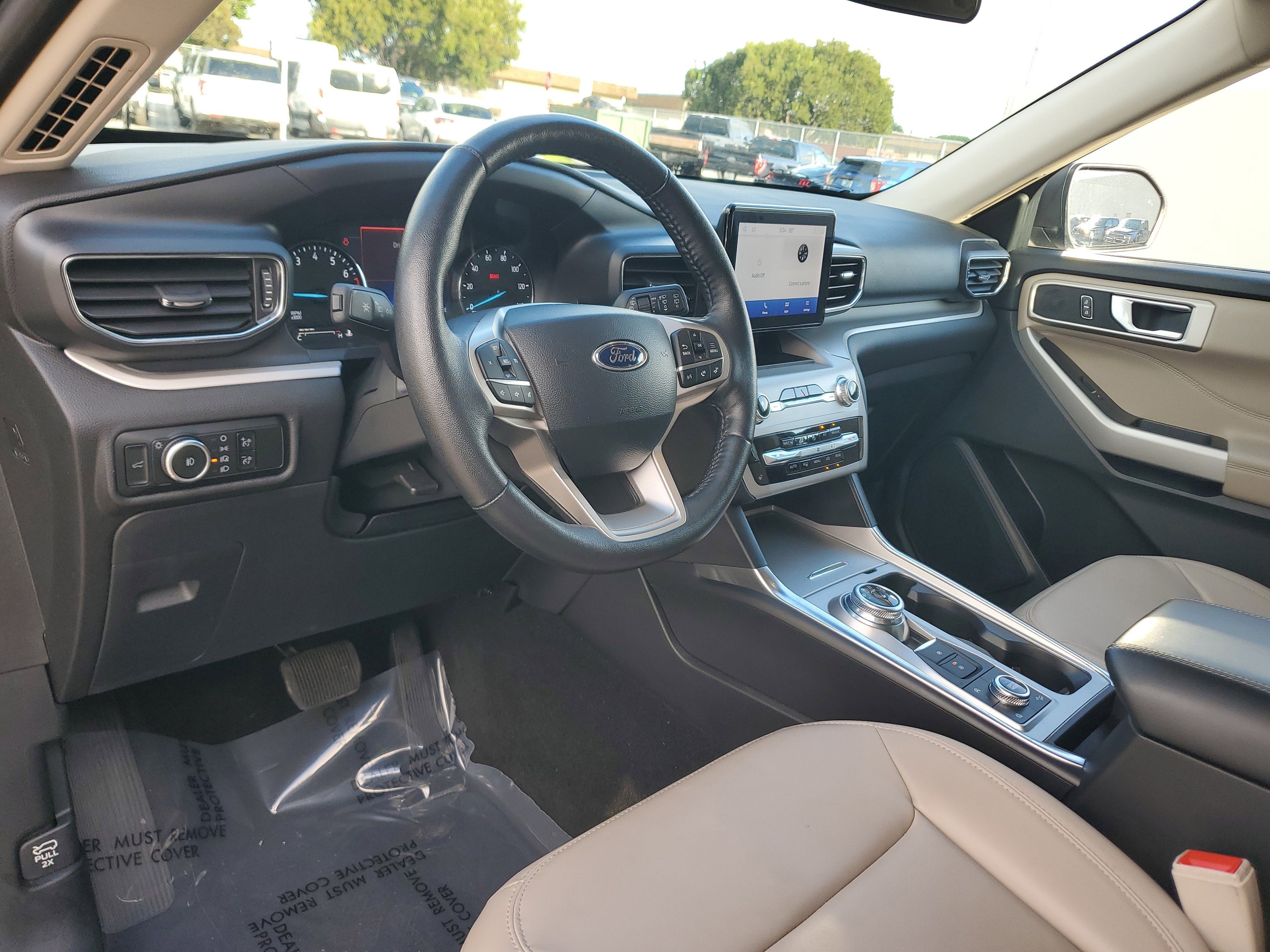 2024 Ford Explorer XLT 4WD