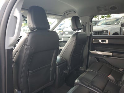 2023 Ford Explorer XLT 4WD