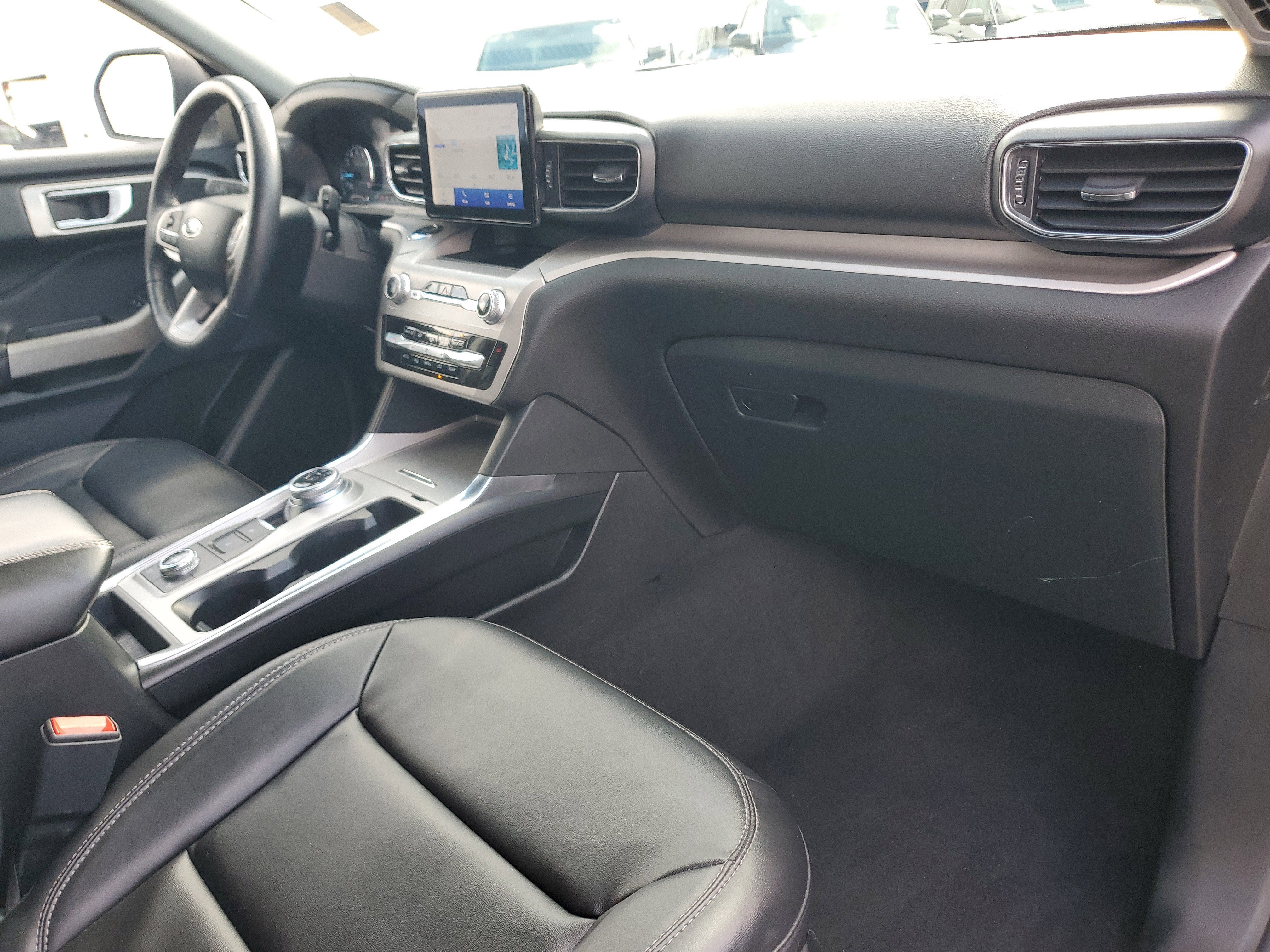 2023 Ford Explorer XLT 4WD