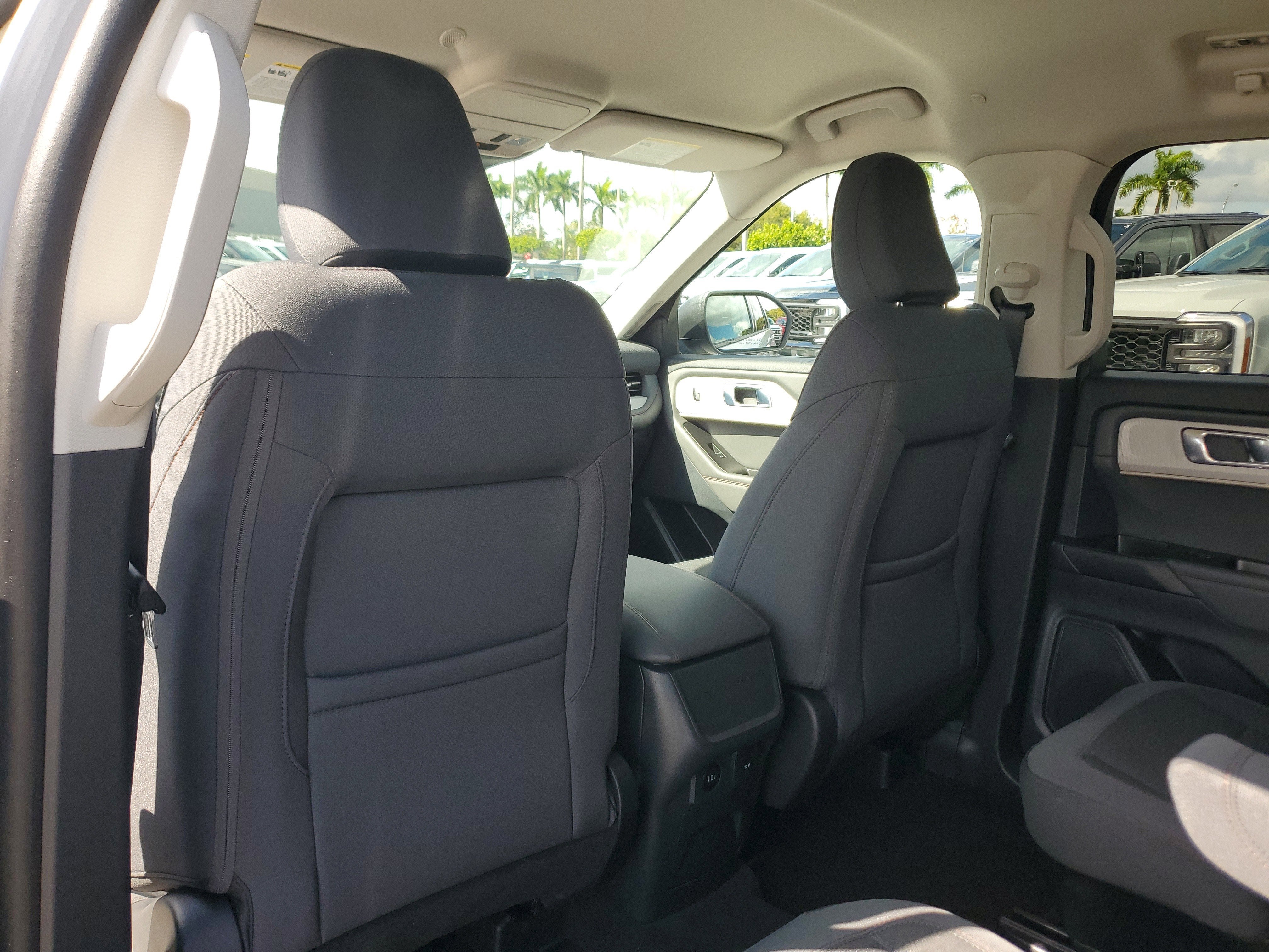 2026 Ford Explorer Active w/100A Pkg