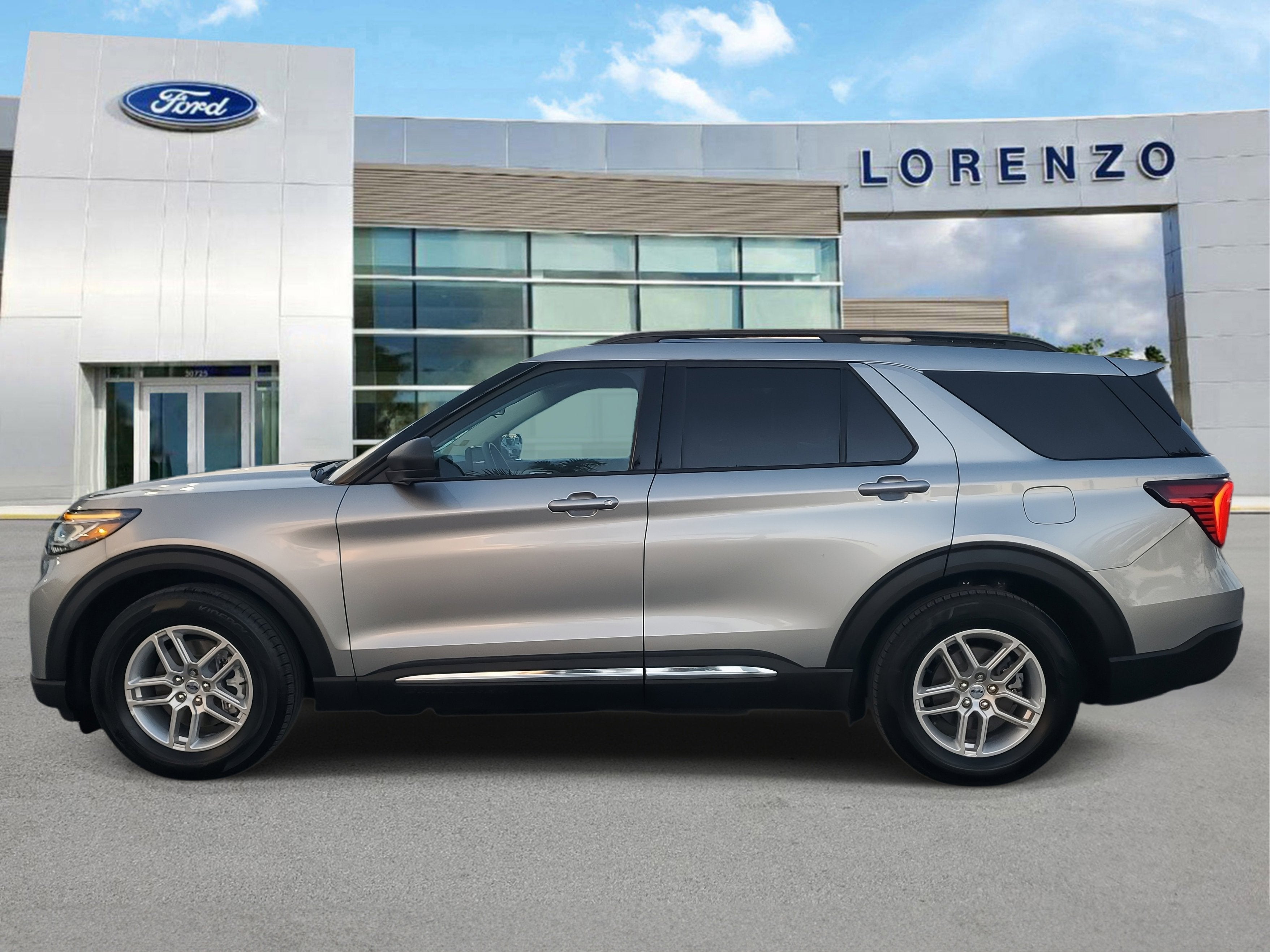 2025 Ford Explorer Active