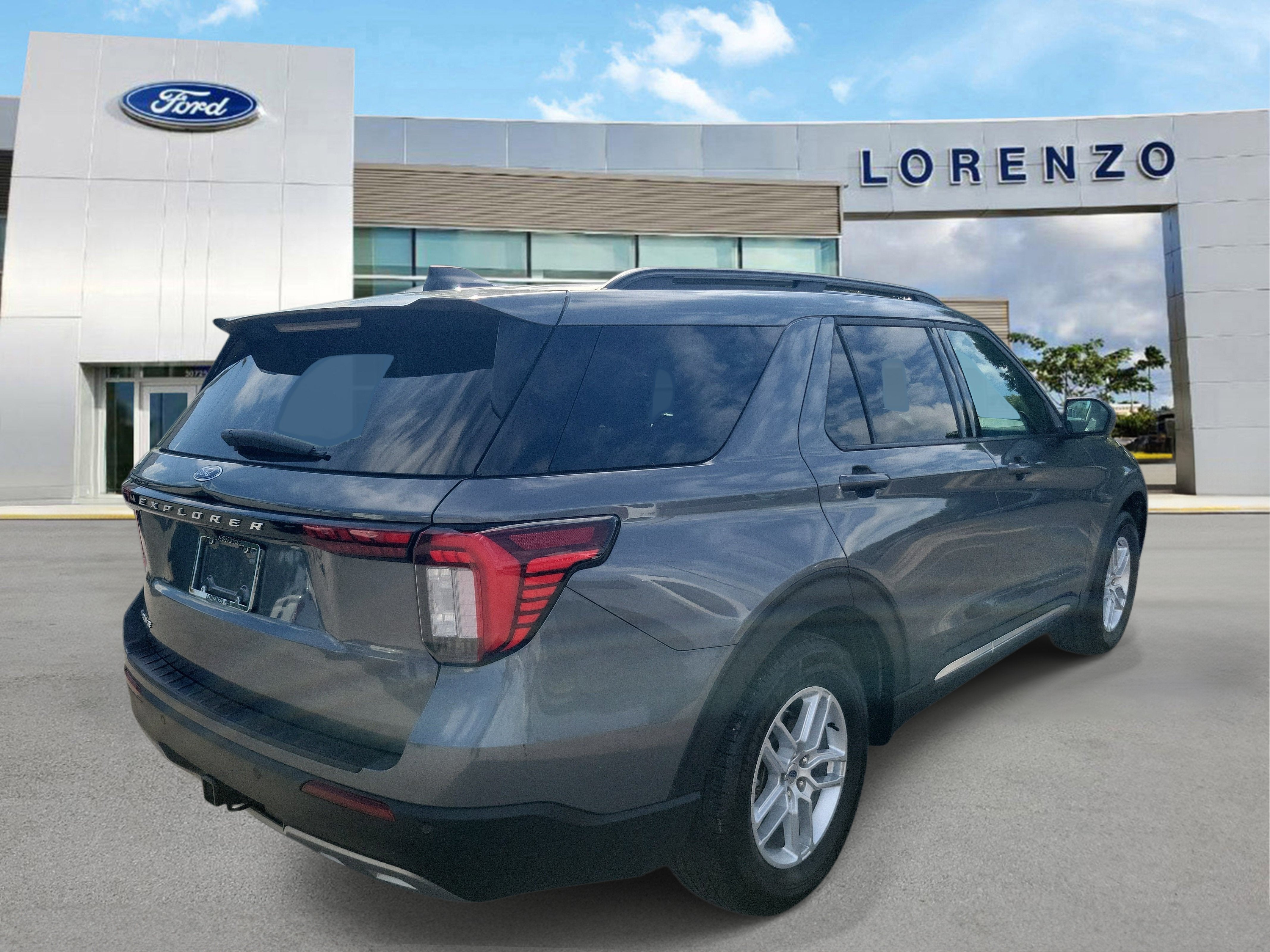 2025 Ford Explorer Active