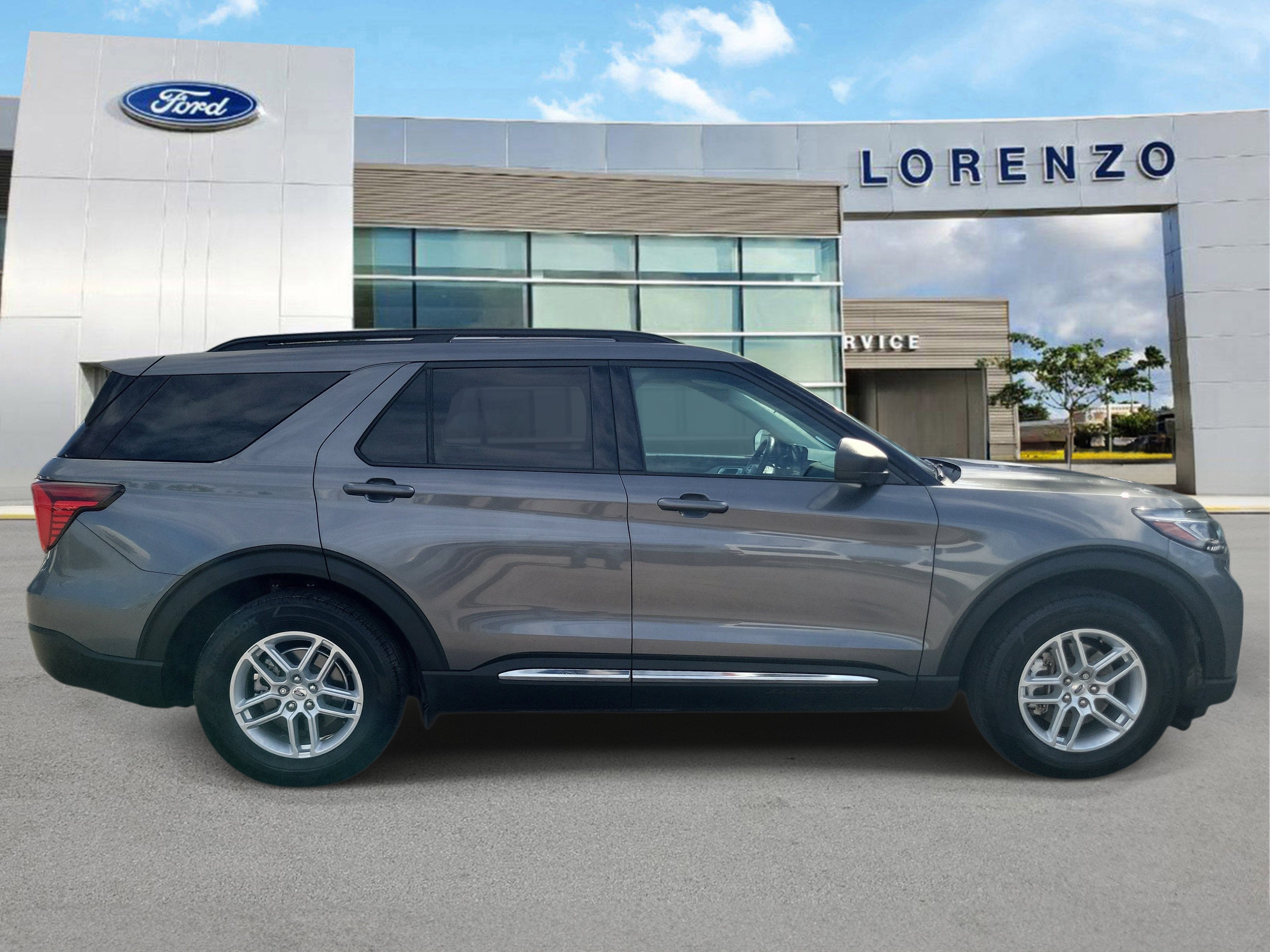 2025 Ford Explorer Active