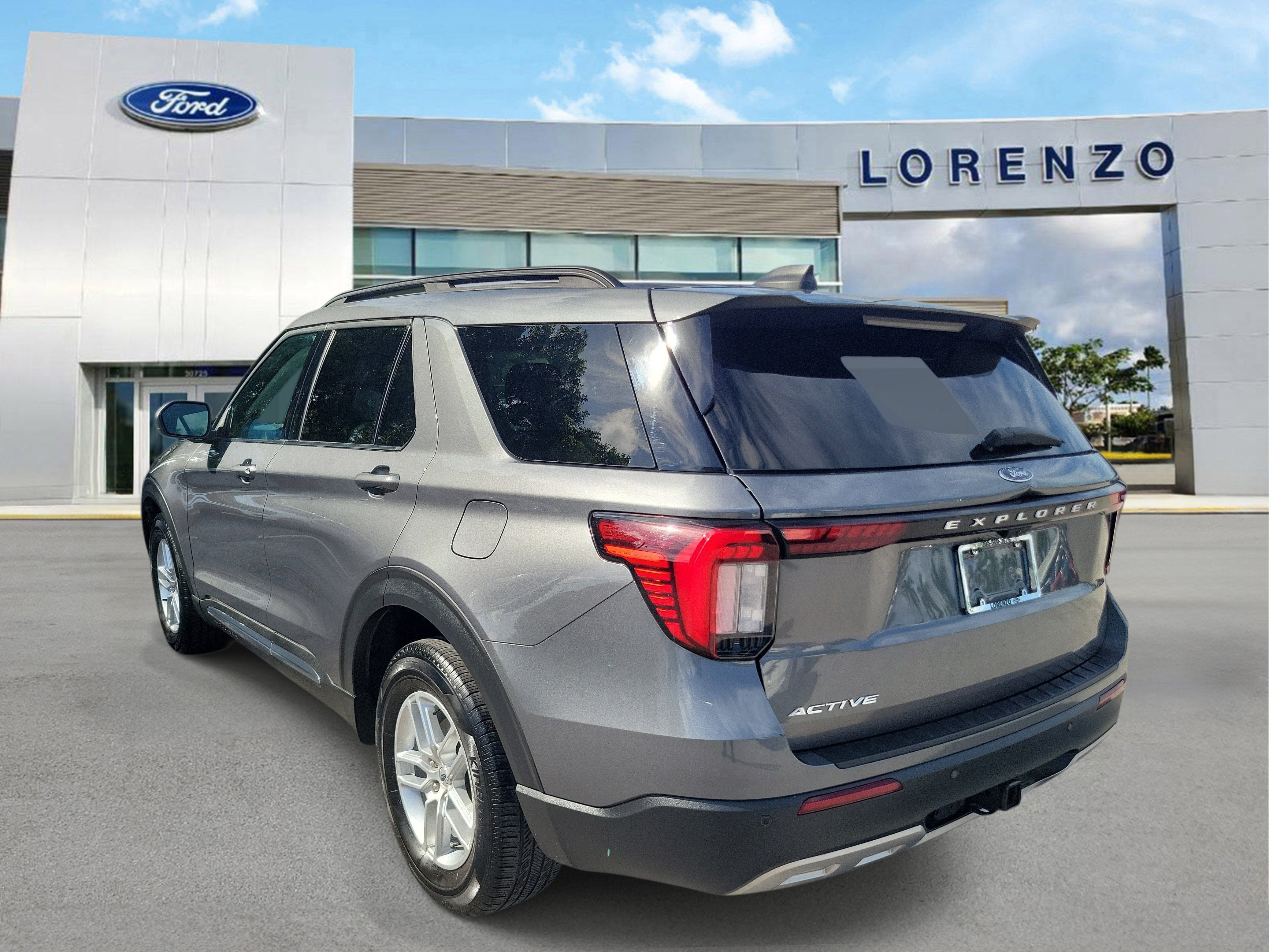 2025 Ford Explorer Active