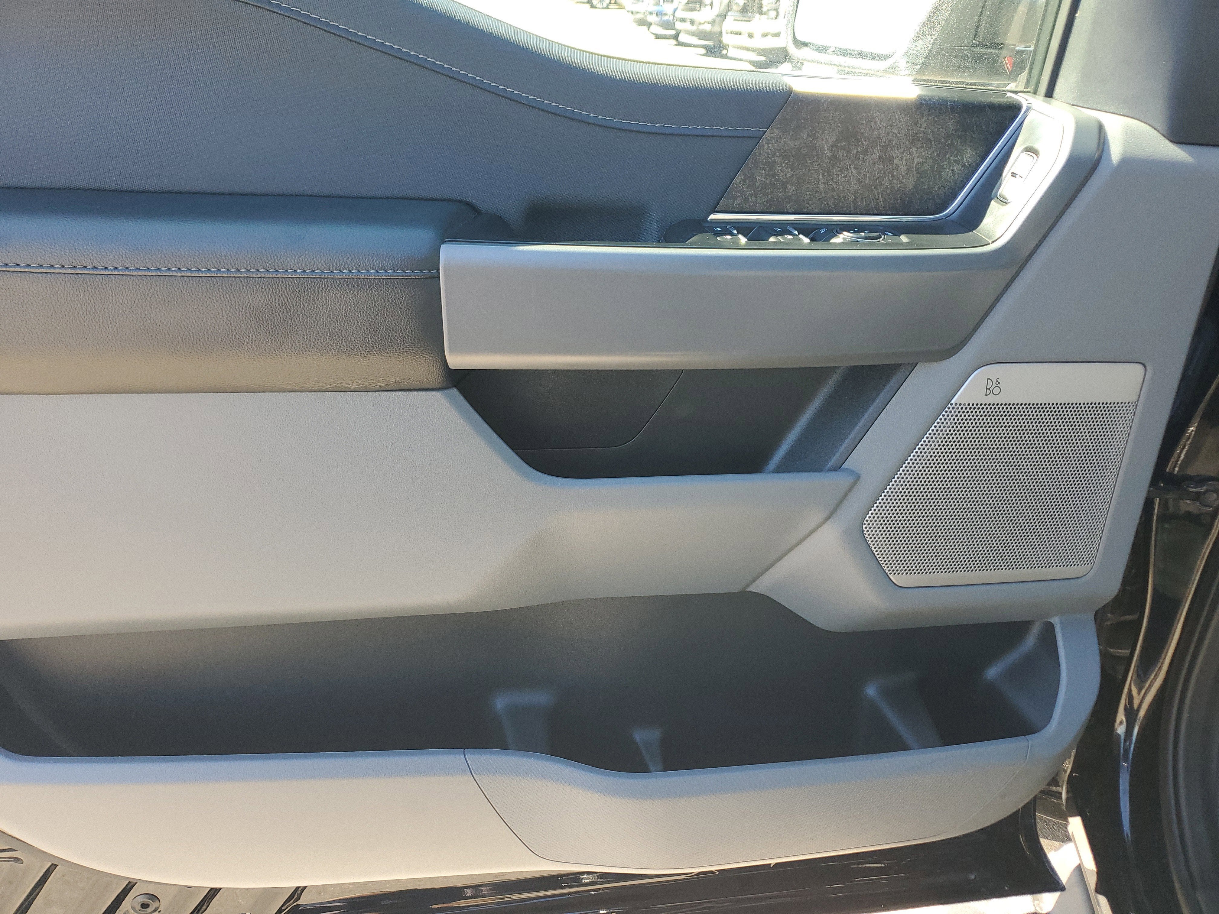 2024 Ford F-150 Lightning Flash