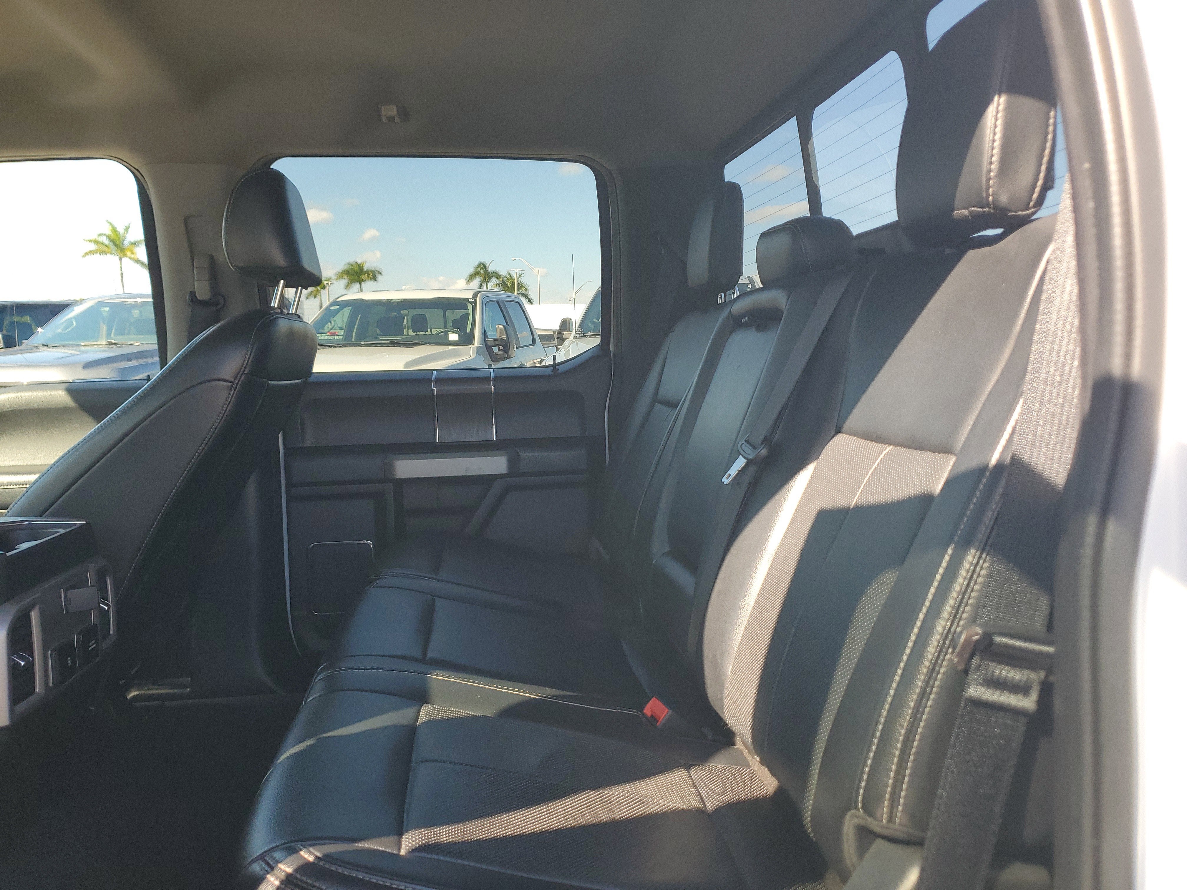 2021 Ford Super Duty F-250 SRW LARIAT 4WD Diesel