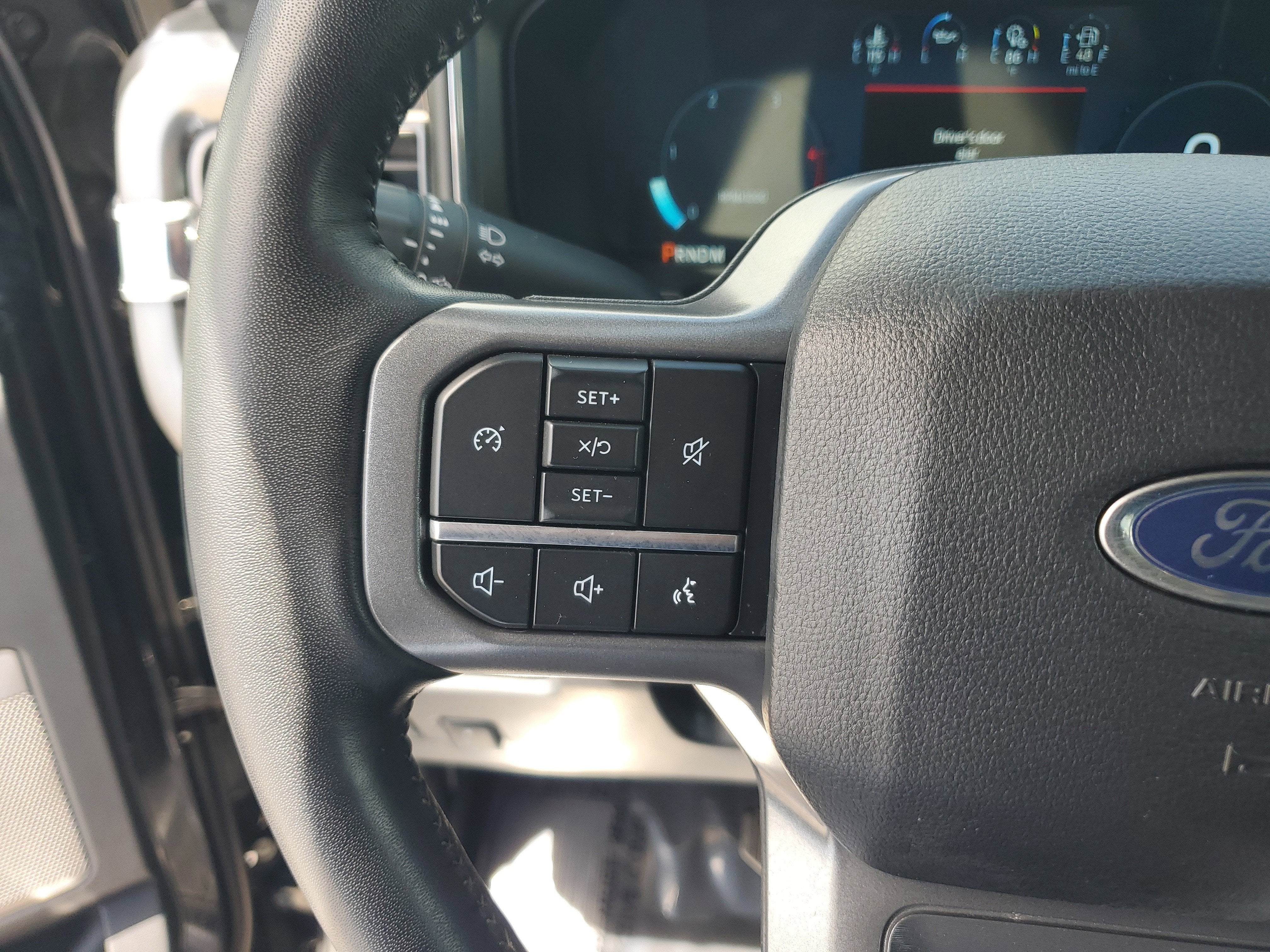 2024 Ford Super Duty F-250 SRW LARIAT 4WD Diesel