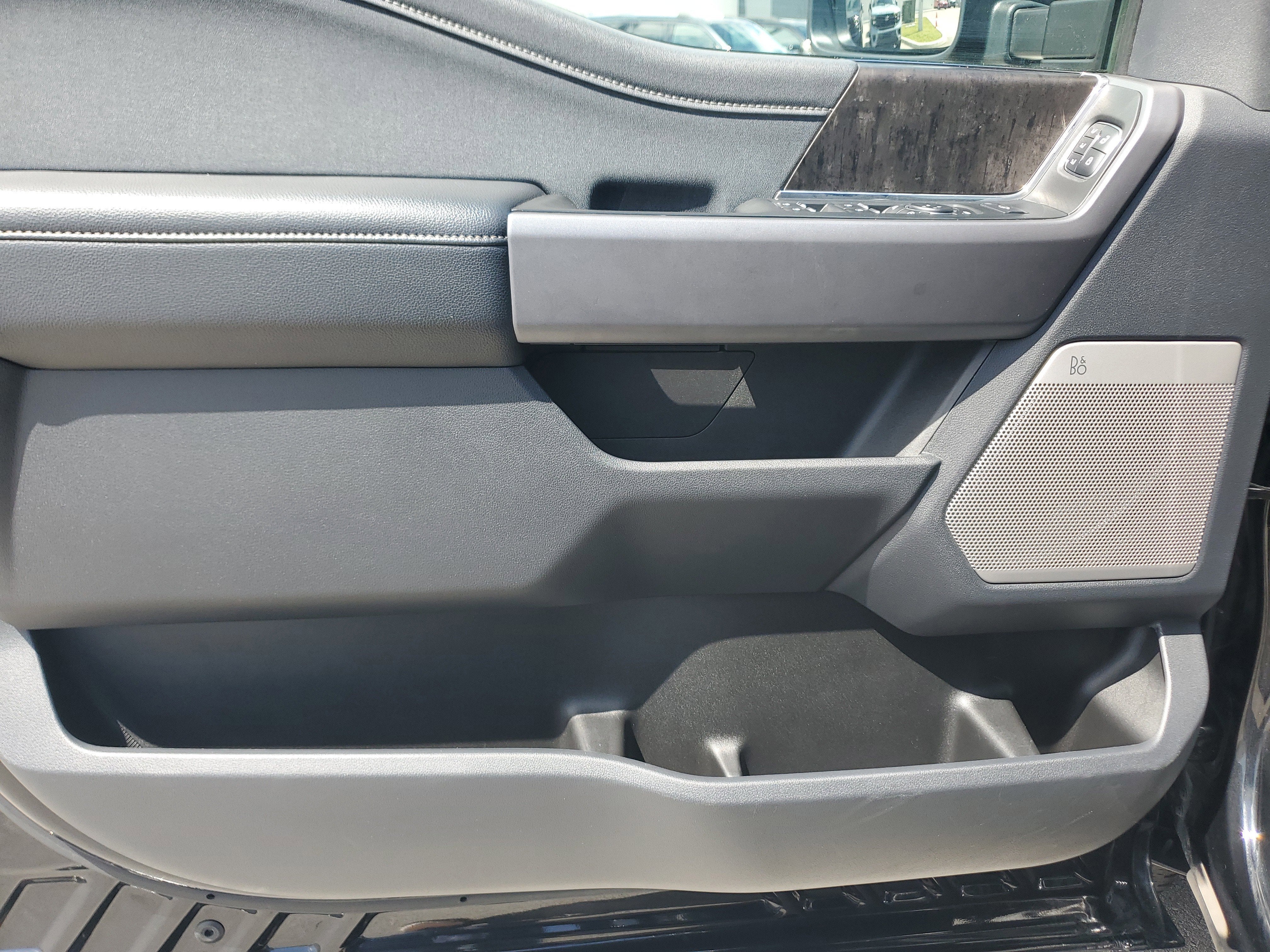 2024 Ford Super Duty F-250 SRW LARIAT 4WD Diesel