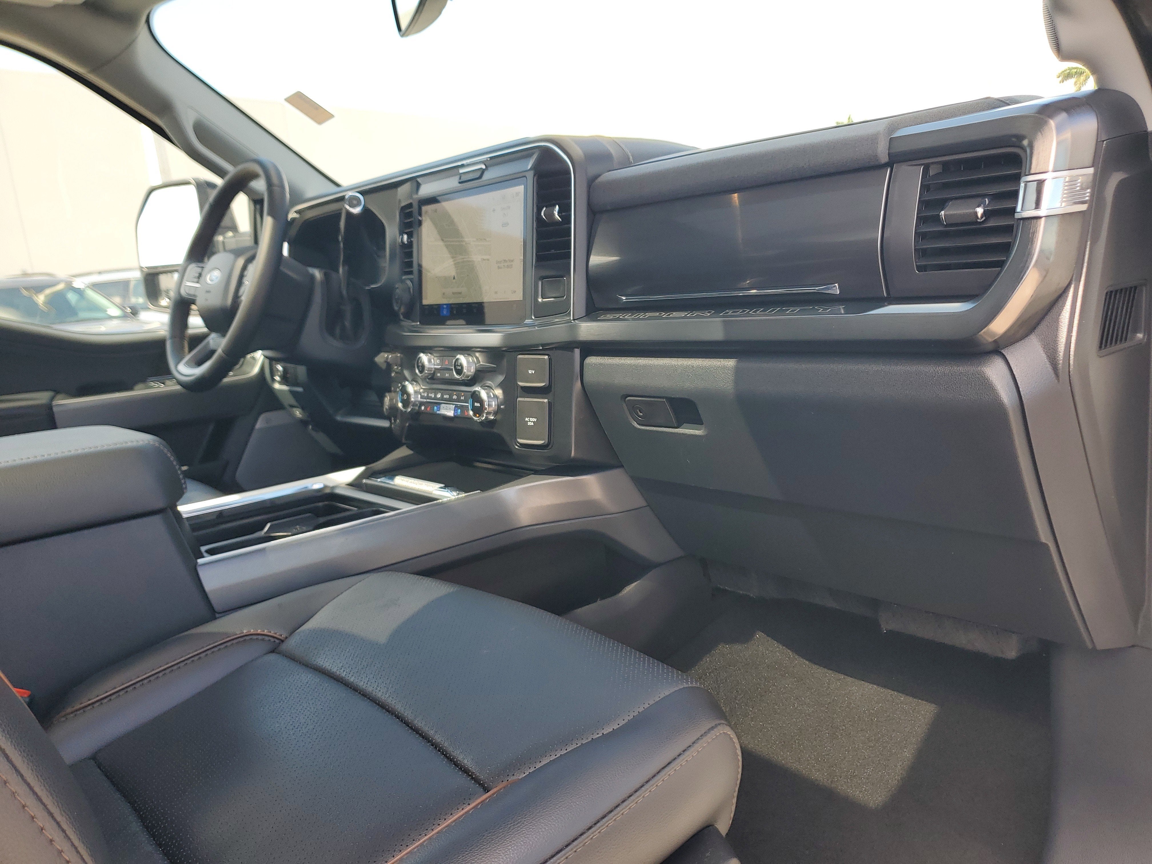 2025 Ford Super Duty F-250 SRW LARIAT 4WD