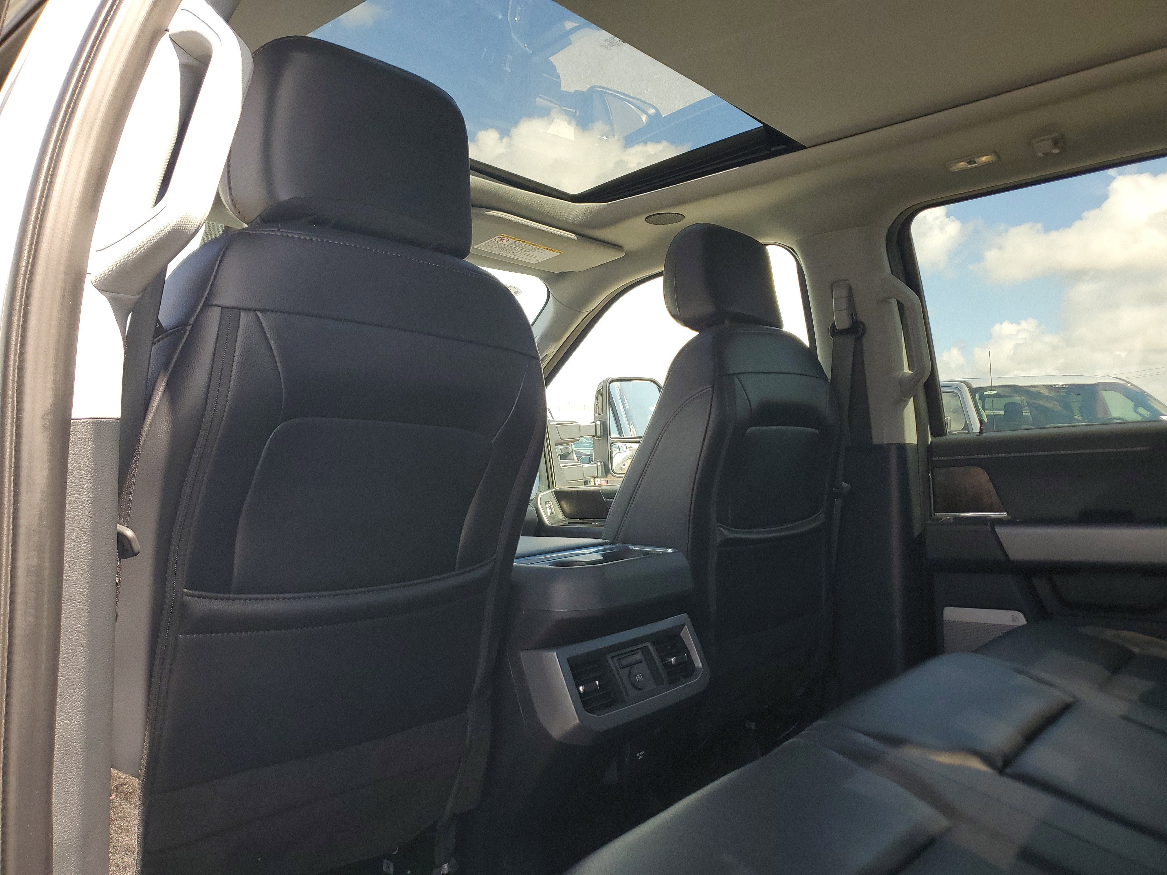 2025 Ford Super Duty F-250 SRW LARIAT 4WD